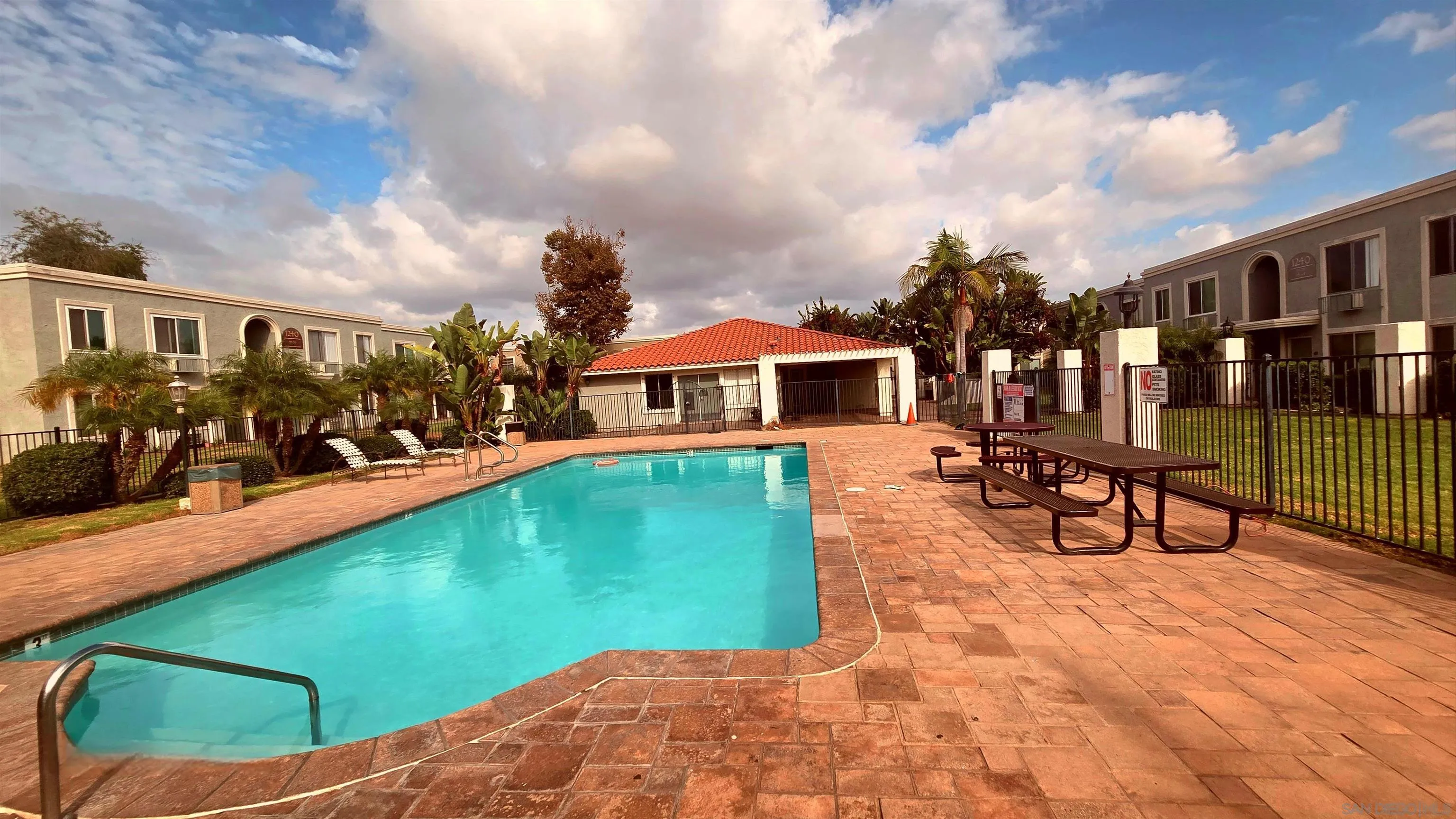 Photo #6: 250041593 Listing 