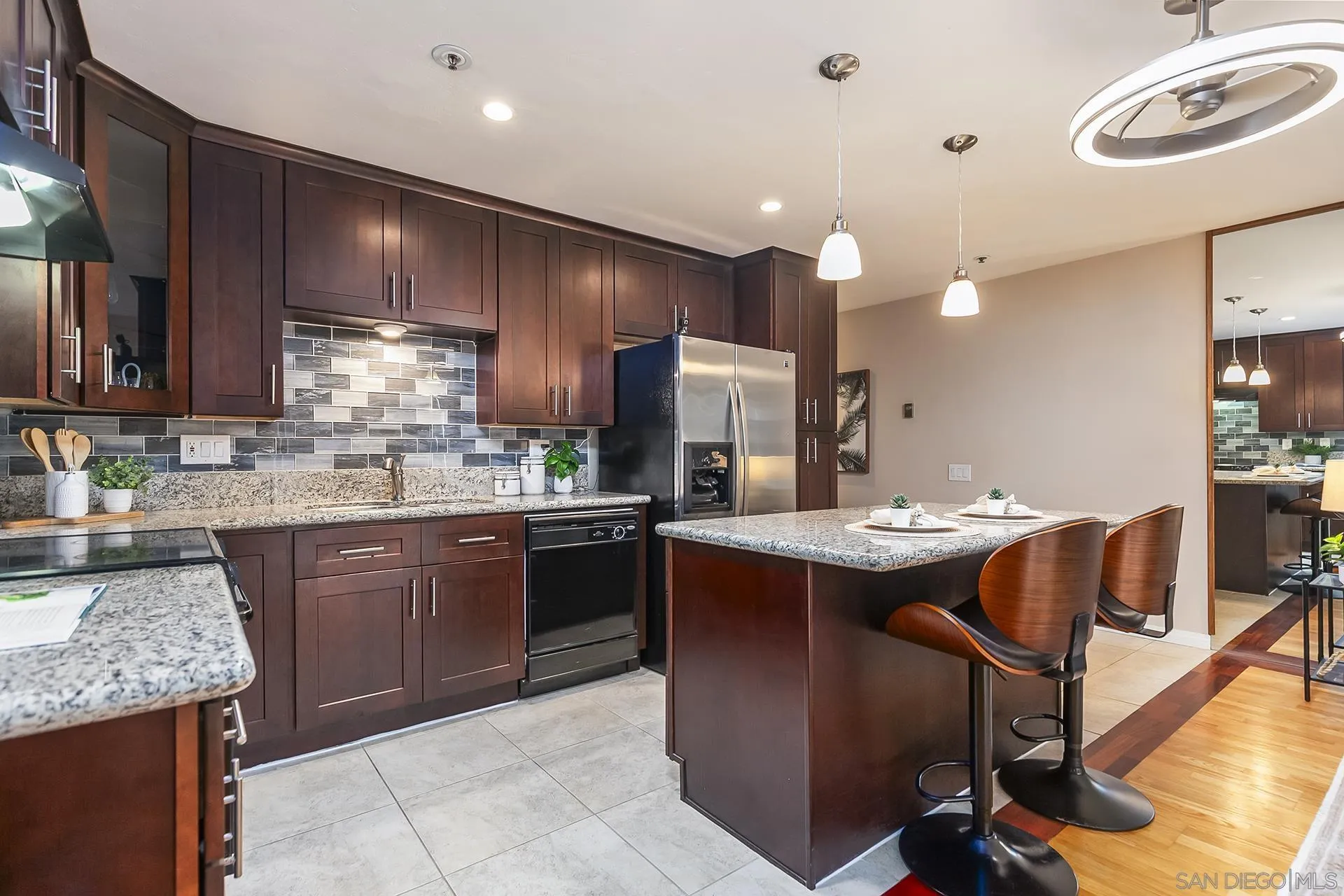 Photo #11: 250041595 Listing: Photo #11