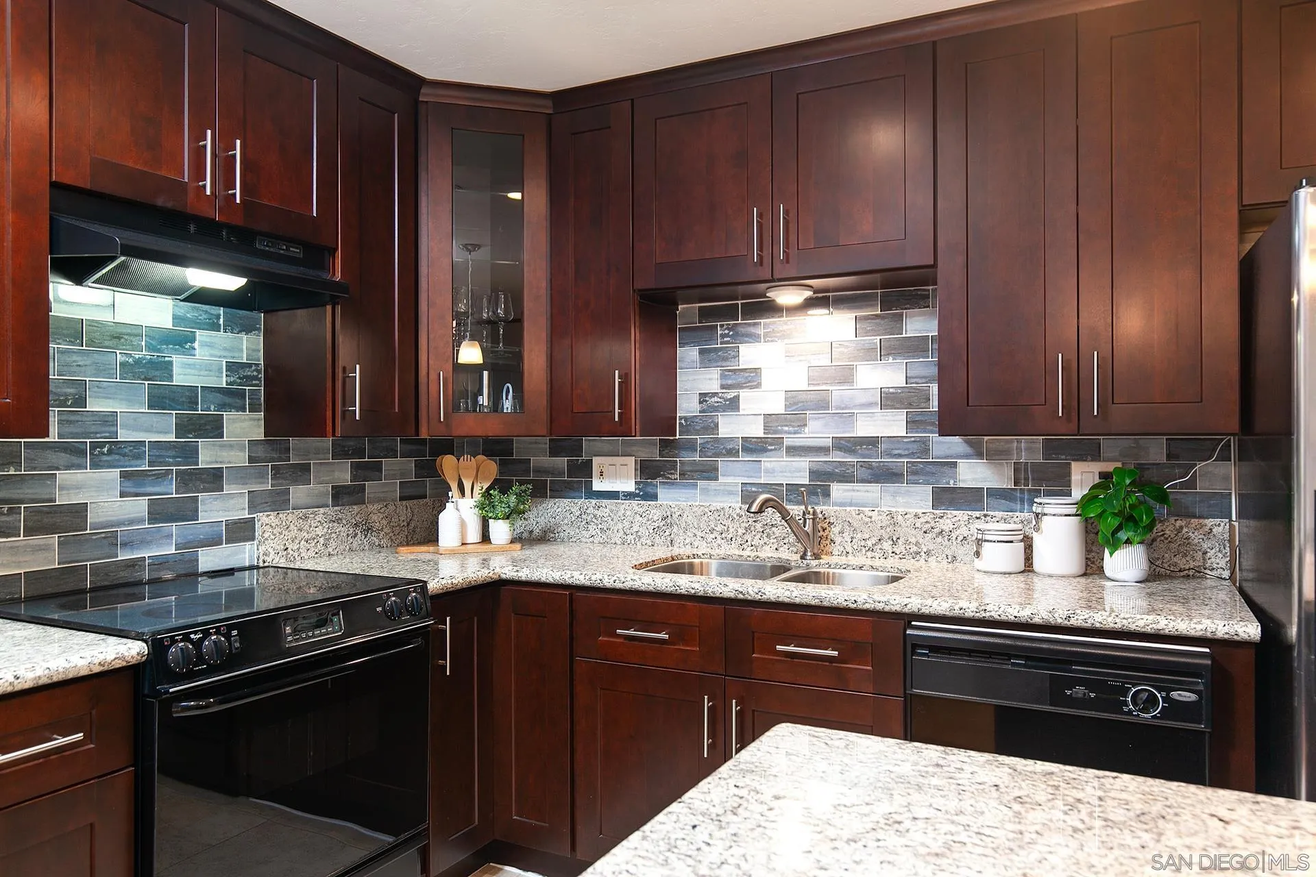 Photo #18: 250041595 Listing: Photo #18