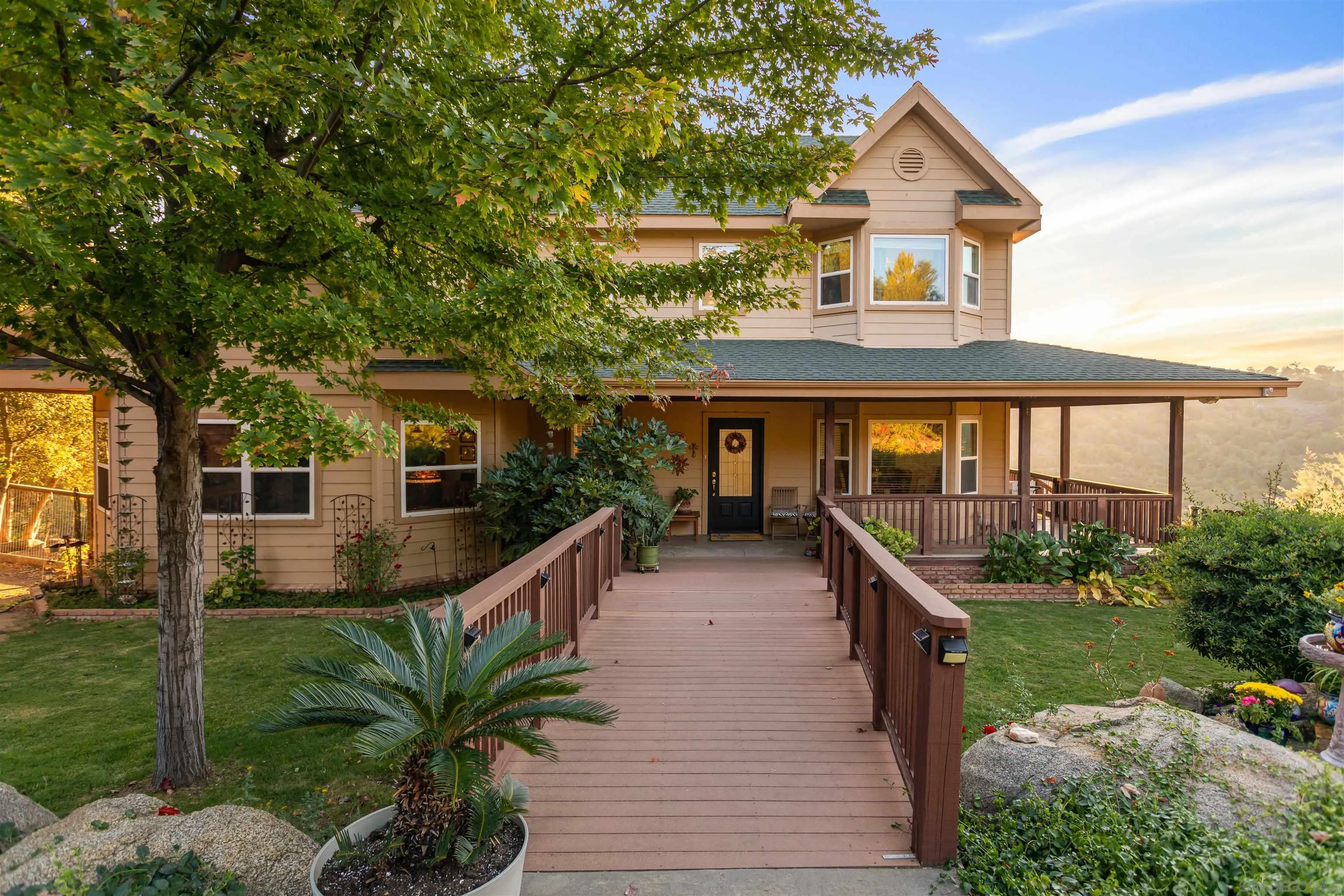 https://cdn.realtyfeed.com/cdn/127/250041596/492c1a8de2306e5c5ec3334df2388f40.webp