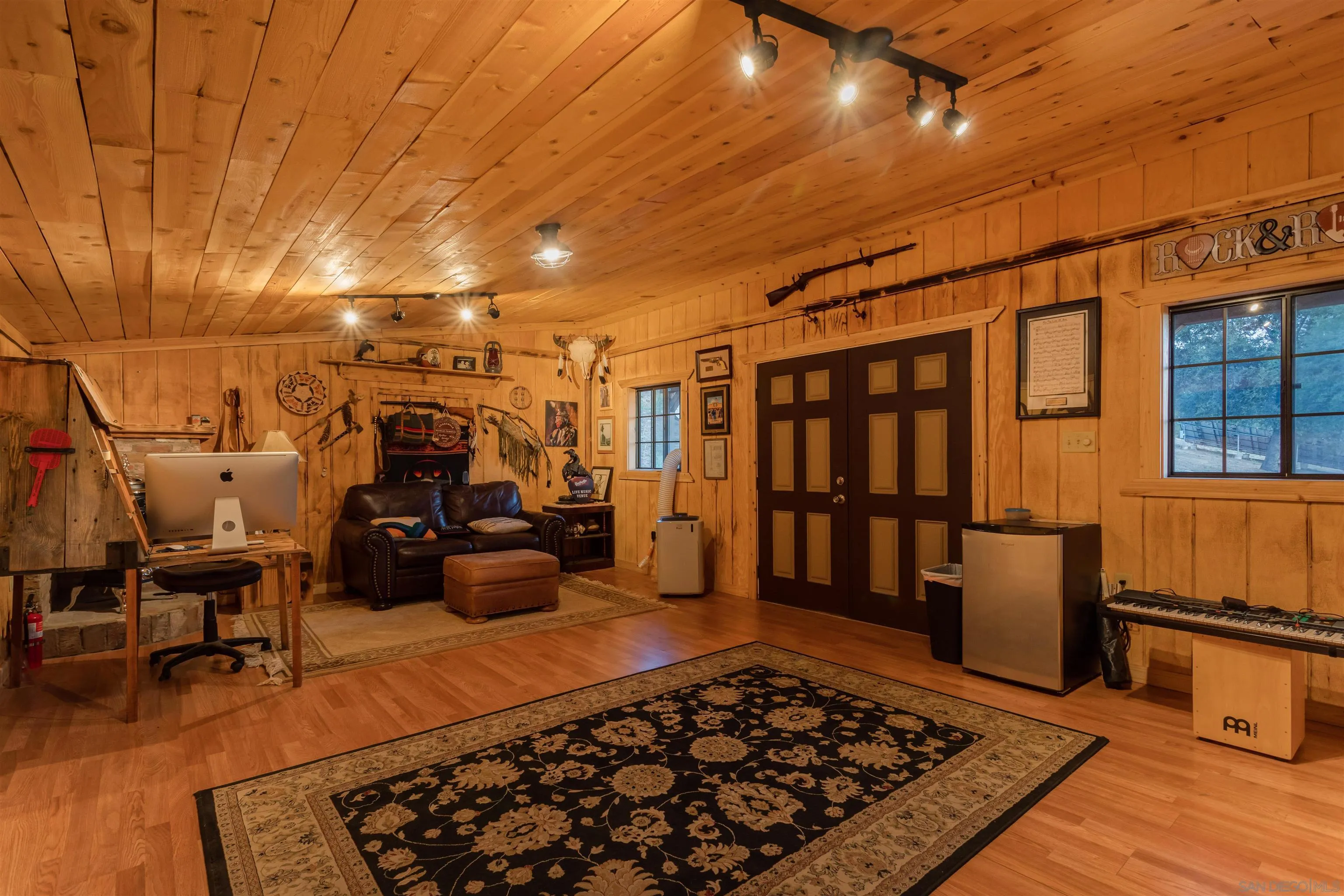 https://cdn.realtyfeed.com/cdn/127/250041596/961b0df825338165d8c5cc5c93e6e9ec.webp