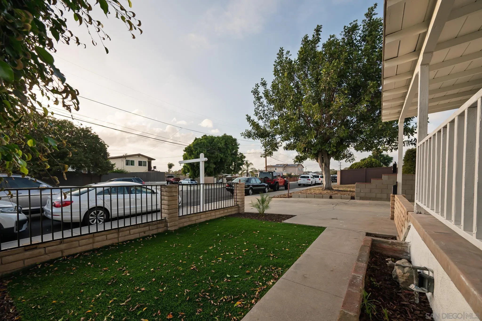 https://cdn.realtyfeed.com/cdn/127/250041597/256fa04d2a46f727f23df9b3a701ddc3.webp
