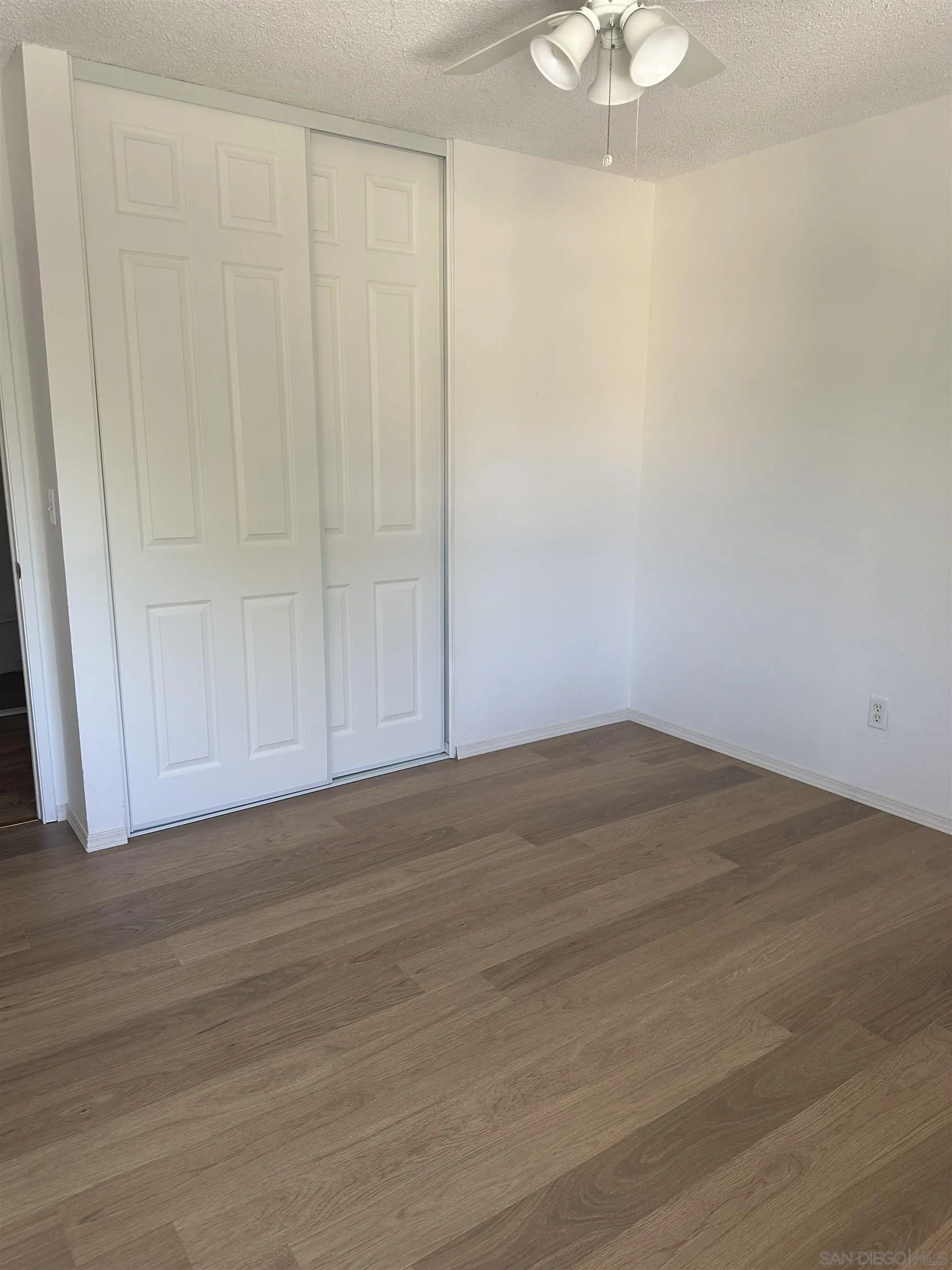 https://cdn.realtyfeed.com/cdn/127/250041601/63e55e794702bb4d1719029de261dc30.webp
