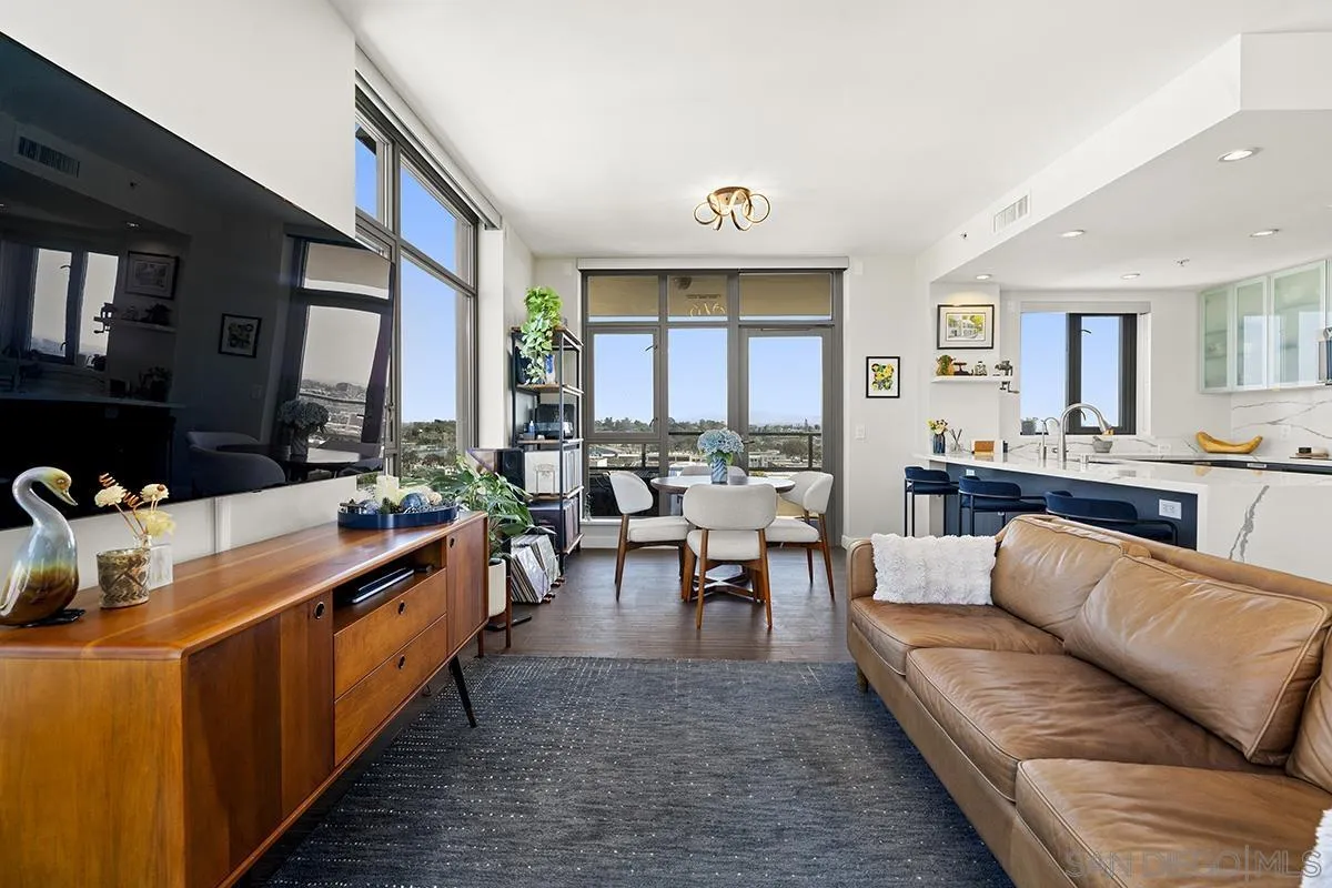 Photo #5: 250041618 Listing 
