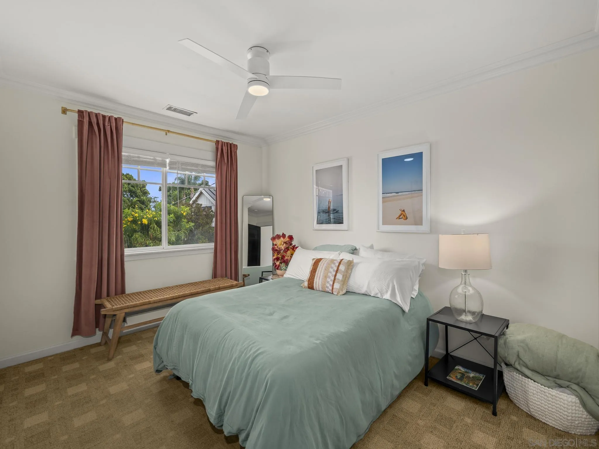 https://cdn.realtyfeed.com/cdn/127/250041628/6331ad8121e899982cc9de0d5efc4183.webp