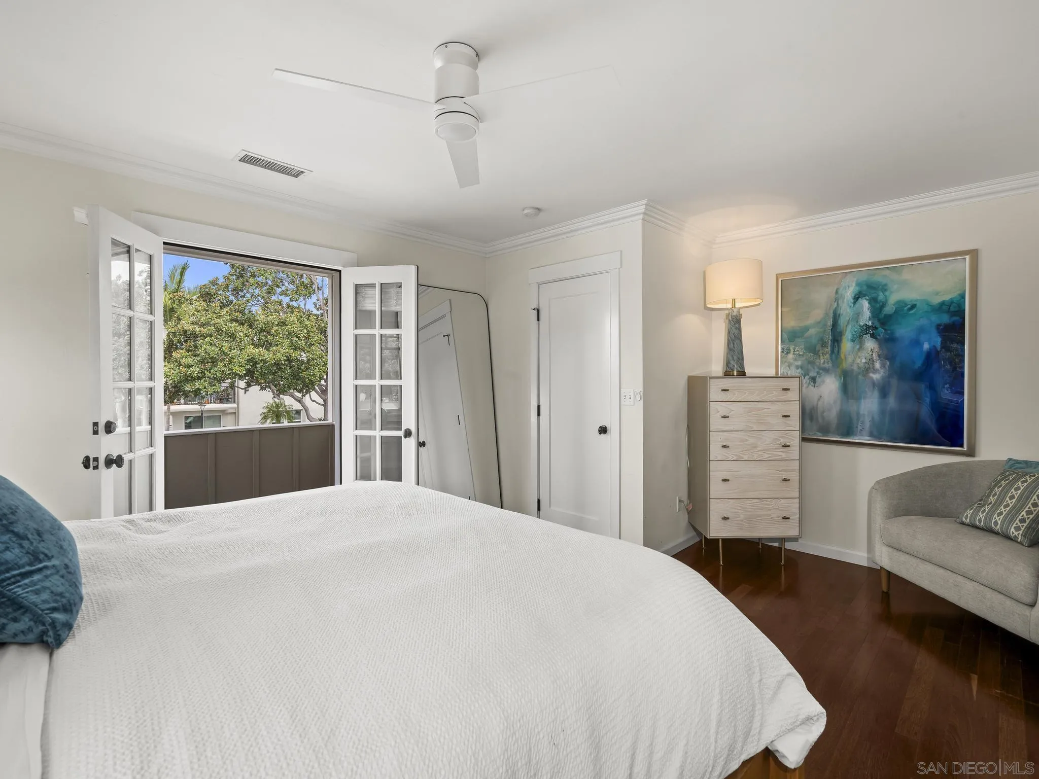 https://cdn.realtyfeed.com/cdn/127/250041628/fd9d90d531aeb6c15250c5e21daa4e79.webp