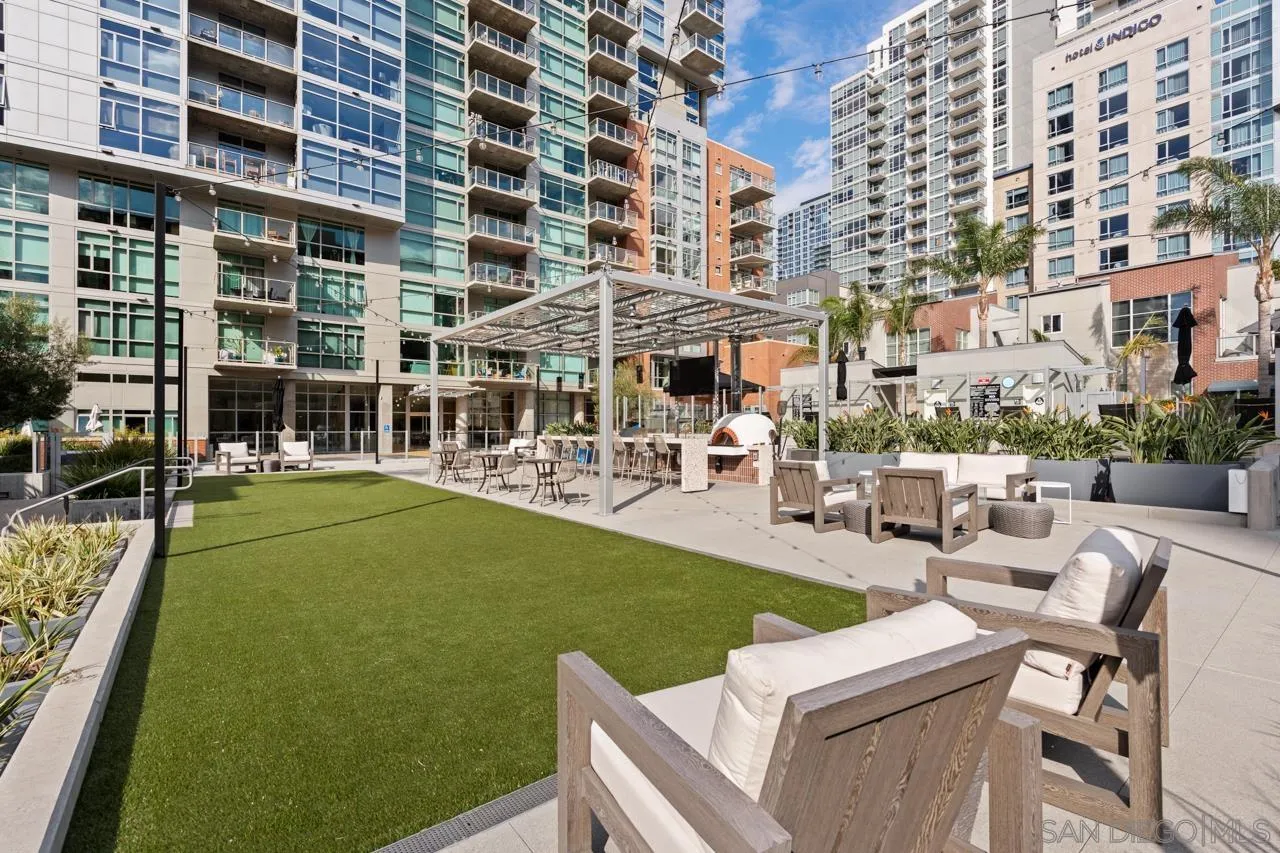 https://cdn.realtyfeed.com/cdn/127/250041630/1afa9eda2f41718157a3354a0a2a8f51.webp