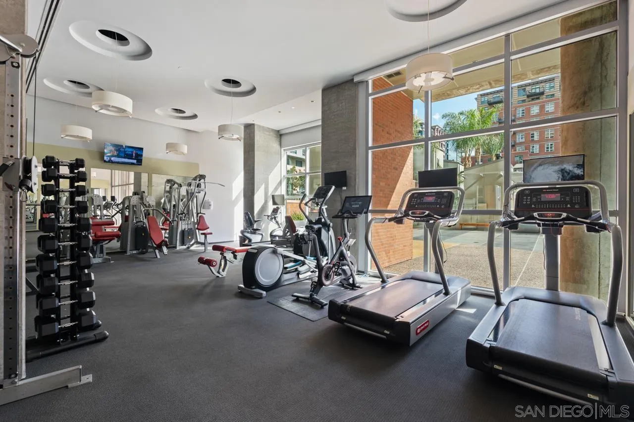 https://cdn.realtyfeed.com/cdn/127/250041630/3482ba6e8b2931a96f092482a7748c3f.webp