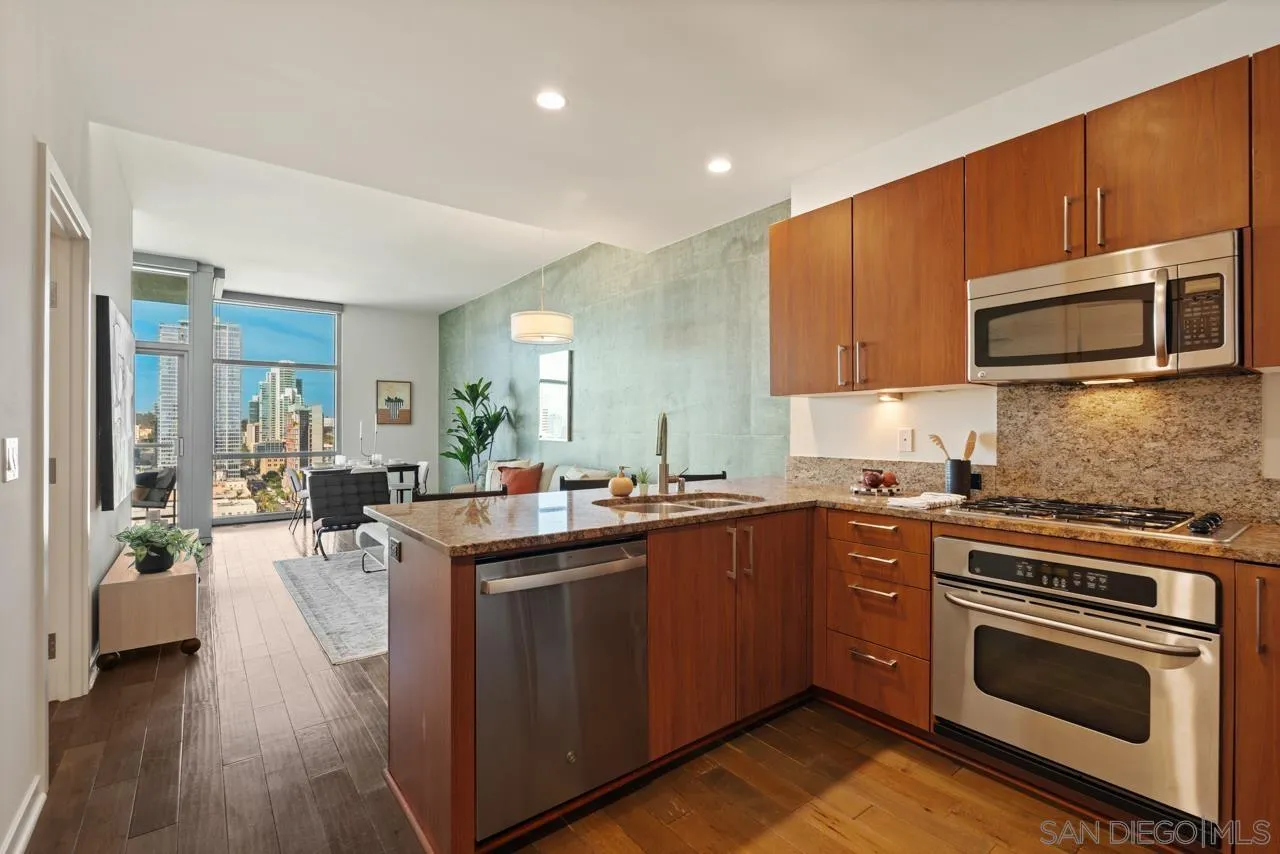 Photo #5: 250041630 Listing: Photo #5