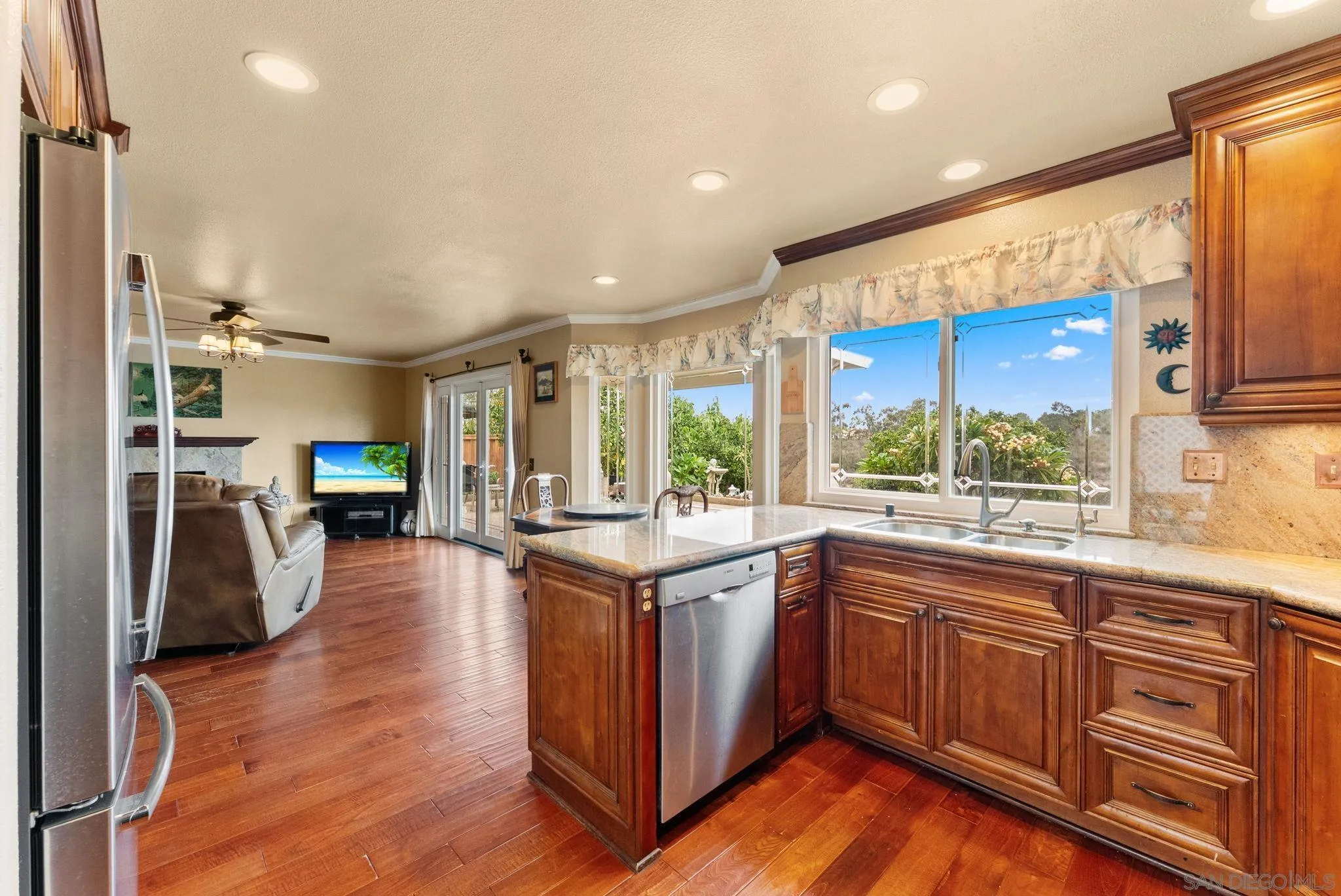 https://cdn.realtyfeed.com/cdn/127/250041635/49fc9bbdc3d41408e4d14a3019d0a787.webp