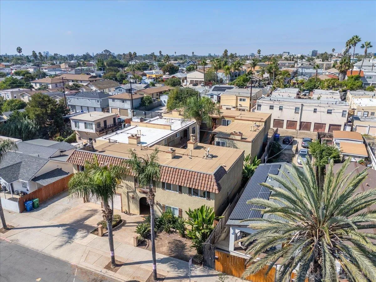 https://cdn.realtyfeed.com/cdn/127/250041642/e62b2a6ec619e694e0b6246820b84d8c.webp
