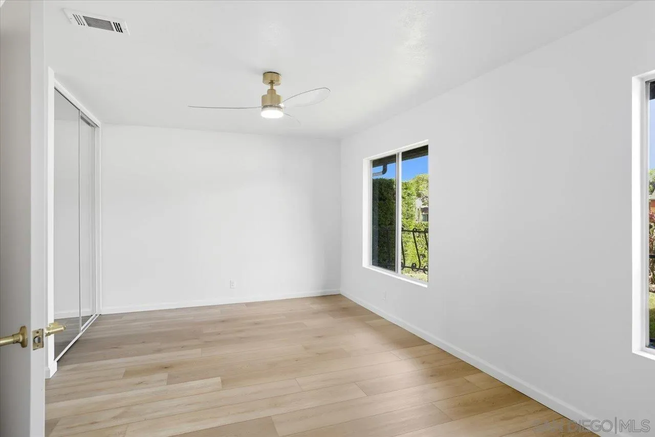 https://cdn.realtyfeed.com/cdn/127/250041643/165c4435d4ffbf6fe031bef1d2b10adb.webp