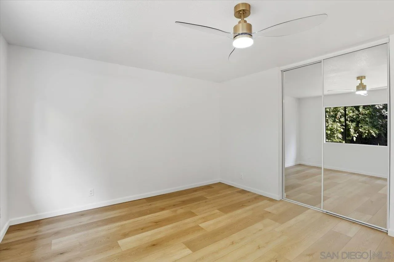 https://cdn.realtyfeed.com/cdn/127/250041643/3bc8deefbe2db01bdece117c908114ba.webp