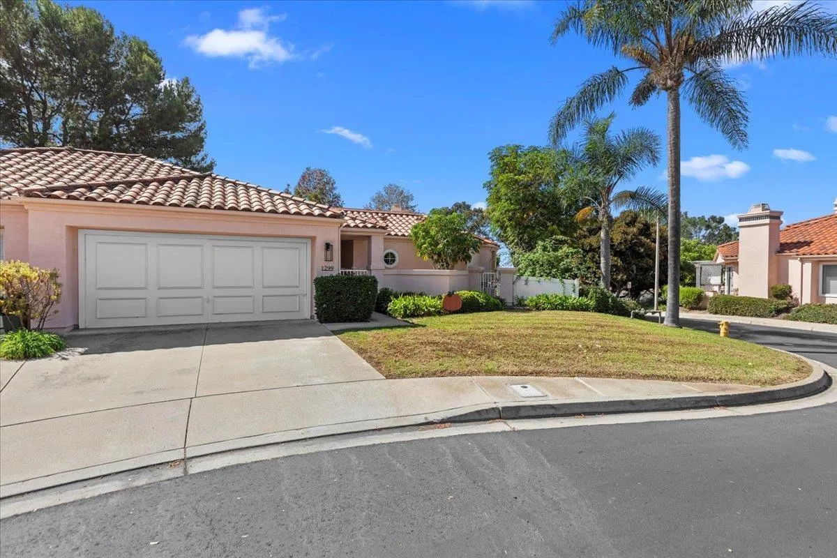 Photo #2: 250041644 Listing 