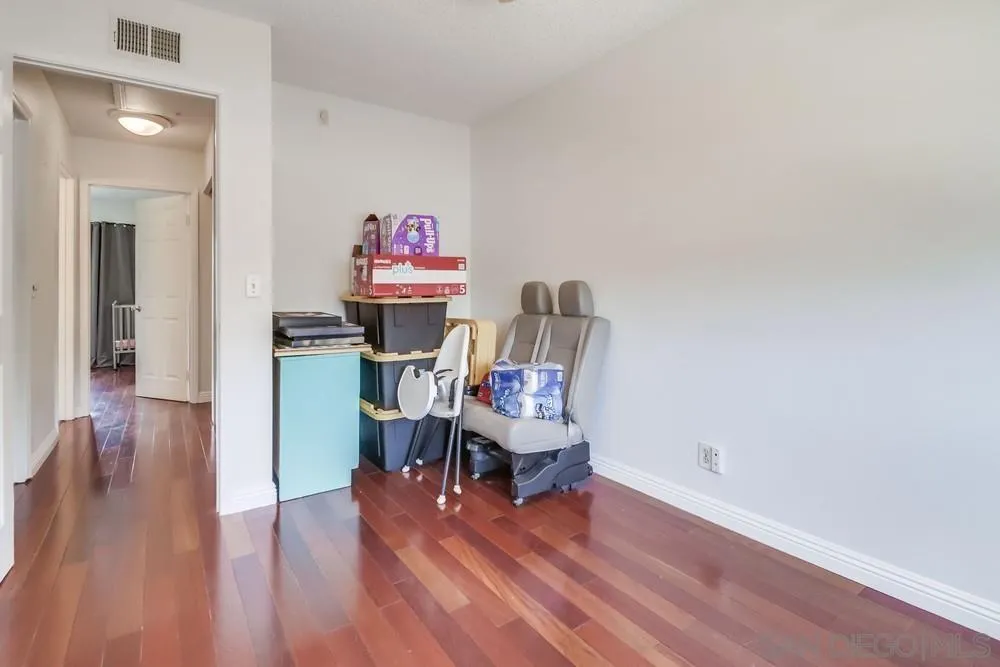 https://cdn.realtyfeed.com/cdn/127/250041650/78c581fcad6cb51d74ac72474cbf5d11.webp