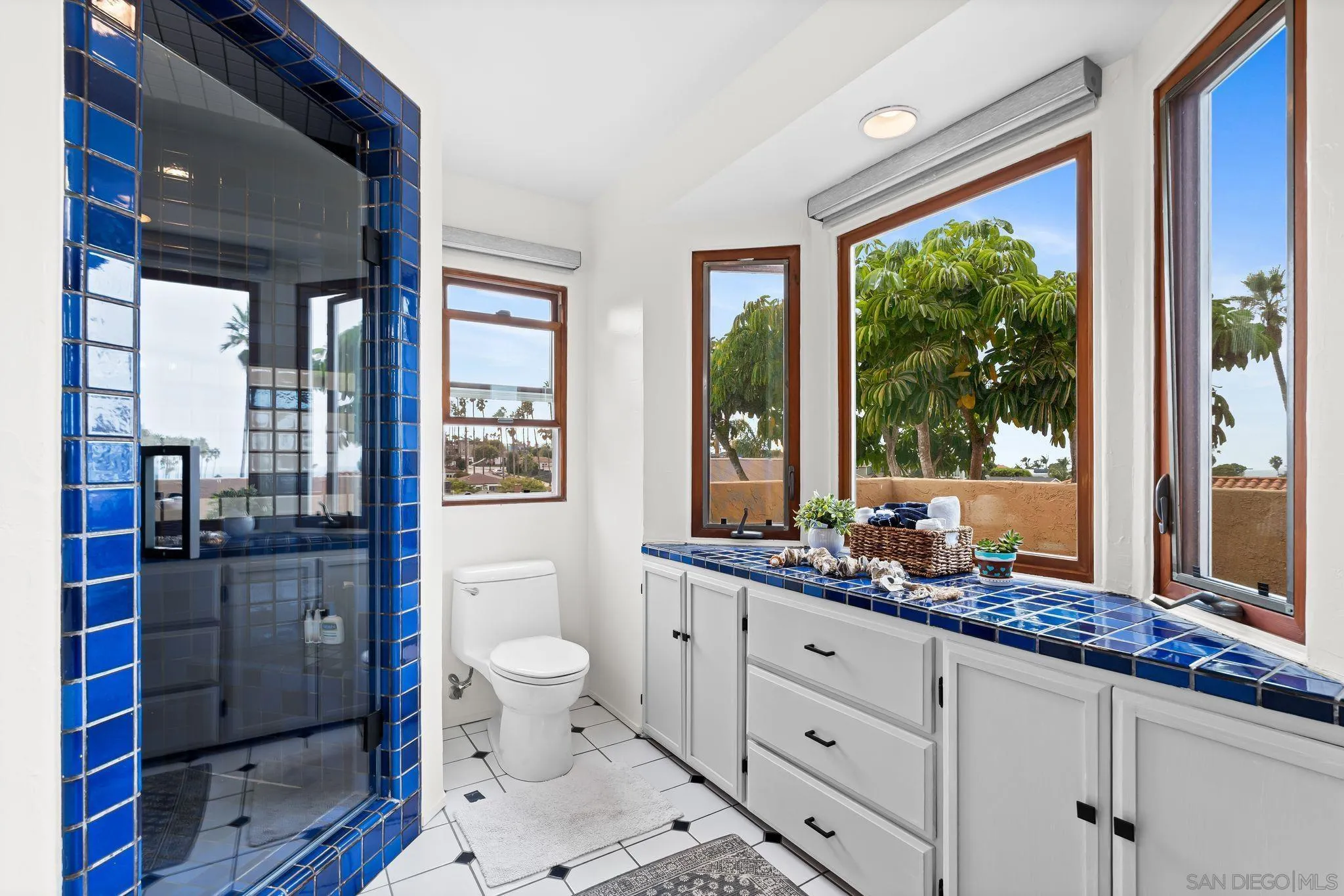 https://cdn.realtyfeed.com/cdn/127/250041652/282b8c740dbbf5f66941abec9f115c96.webp