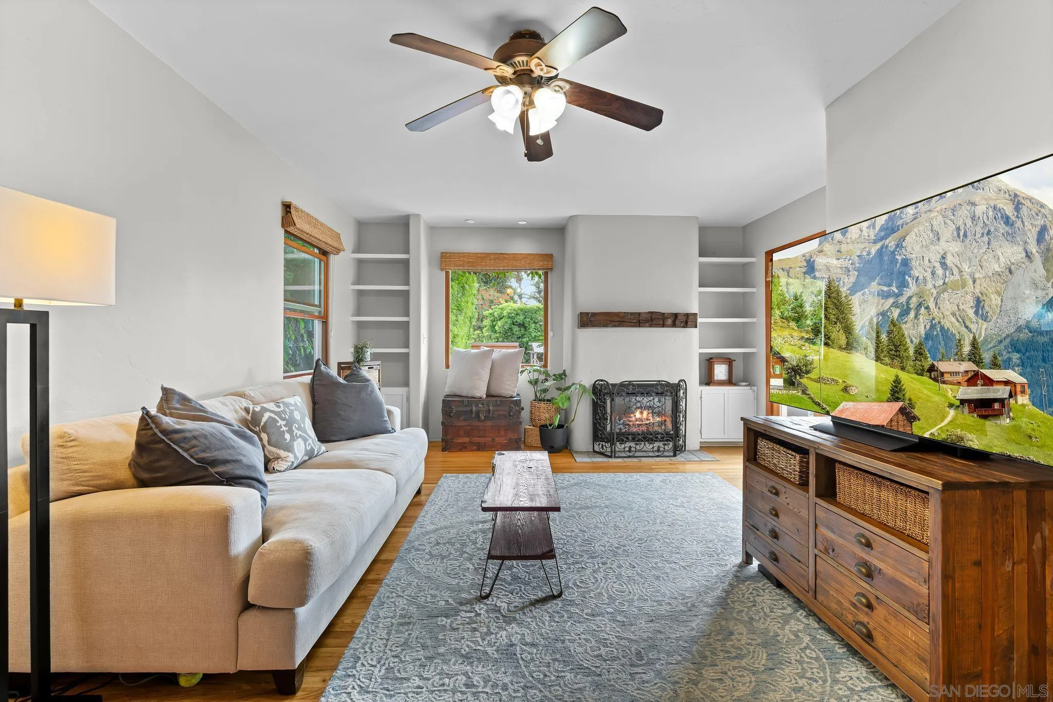 https://cdn.realtyfeed.com/cdn/127/250041652/2d15d2dd0520915ebc5c1a796c97869b.webp