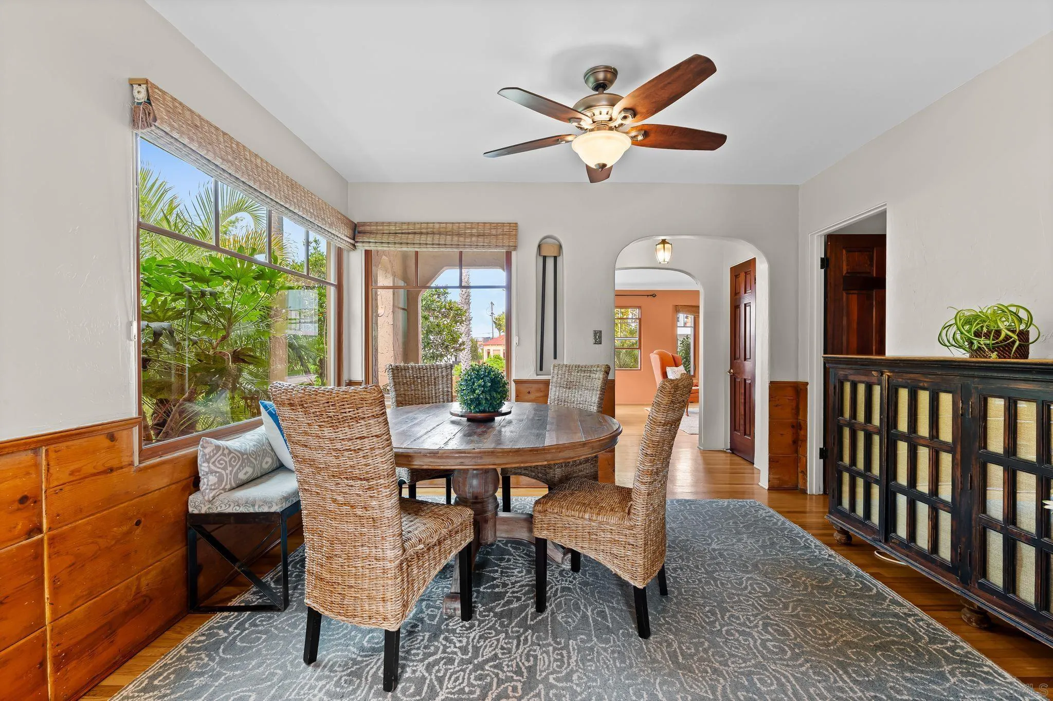 https://cdn.realtyfeed.com/cdn/127/250041652/3244421072ebf3a3fd85da6cf8b7195c.webp