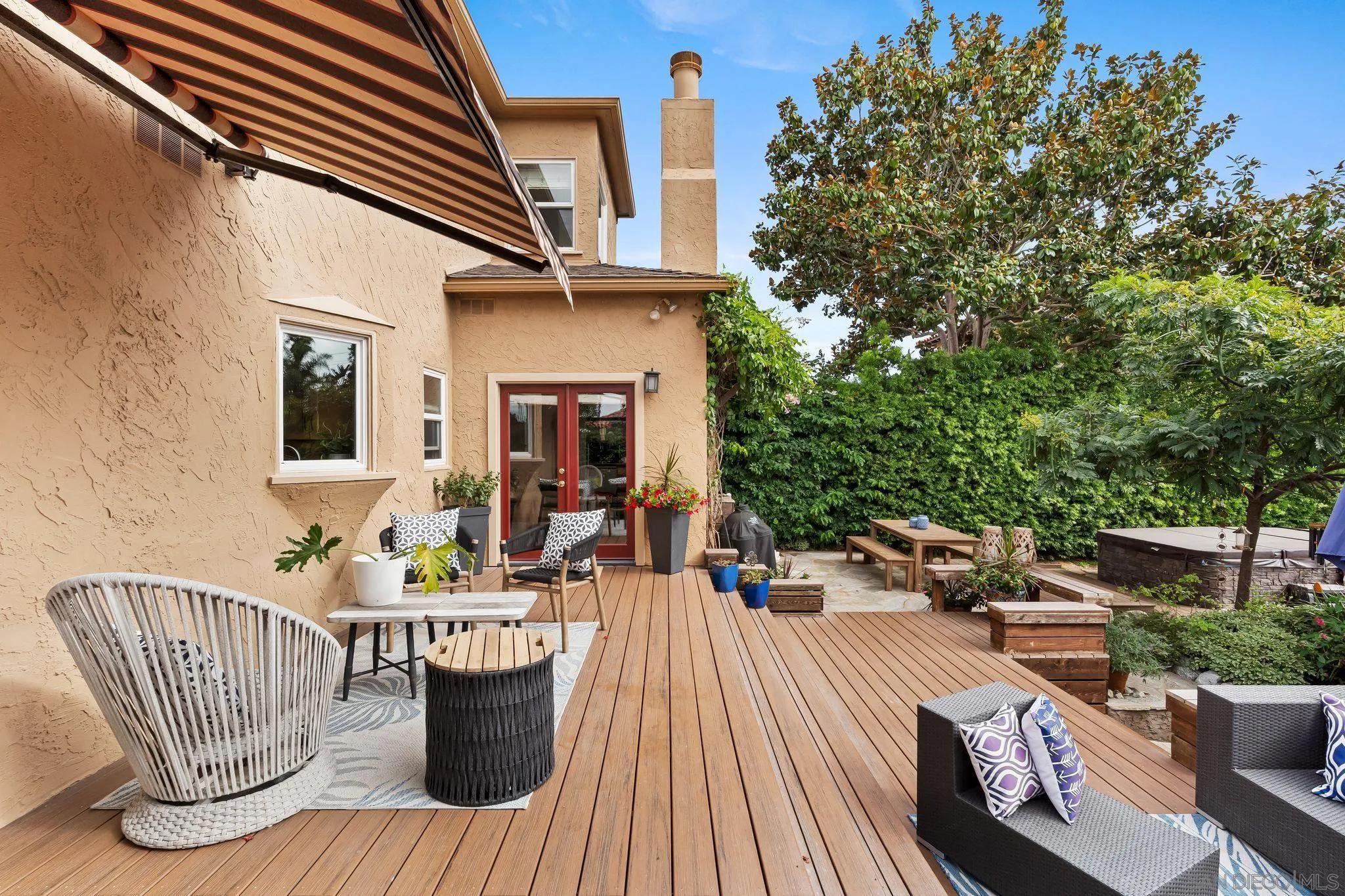 https://cdn.realtyfeed.com/cdn/127/250041652/6db1c823d286d4479d05f88f13f20ec4.webp