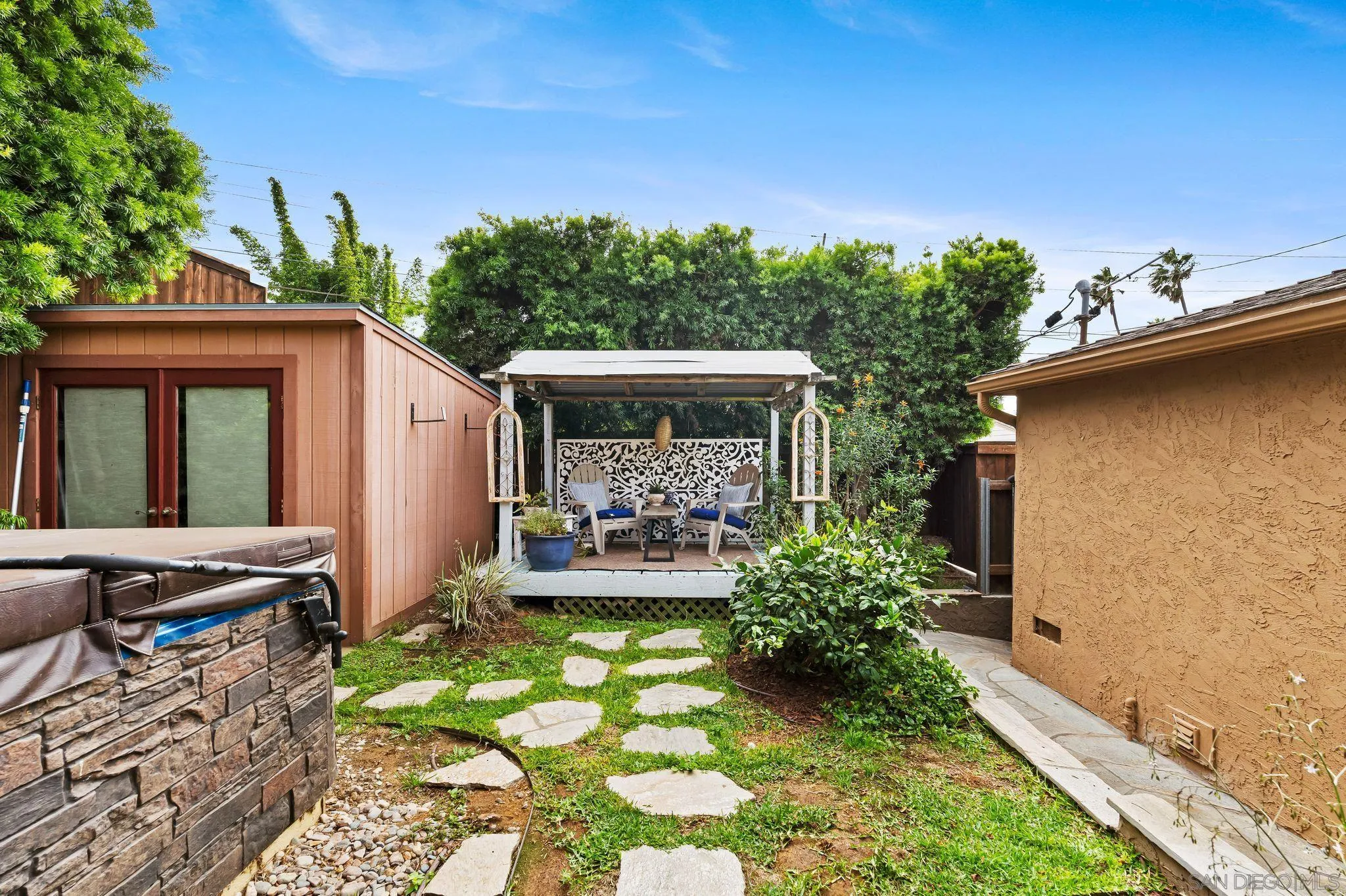 https://cdn.realtyfeed.com/cdn/127/250041652/a41b01b4b77aeee0e6debd38ee2b28de.webp