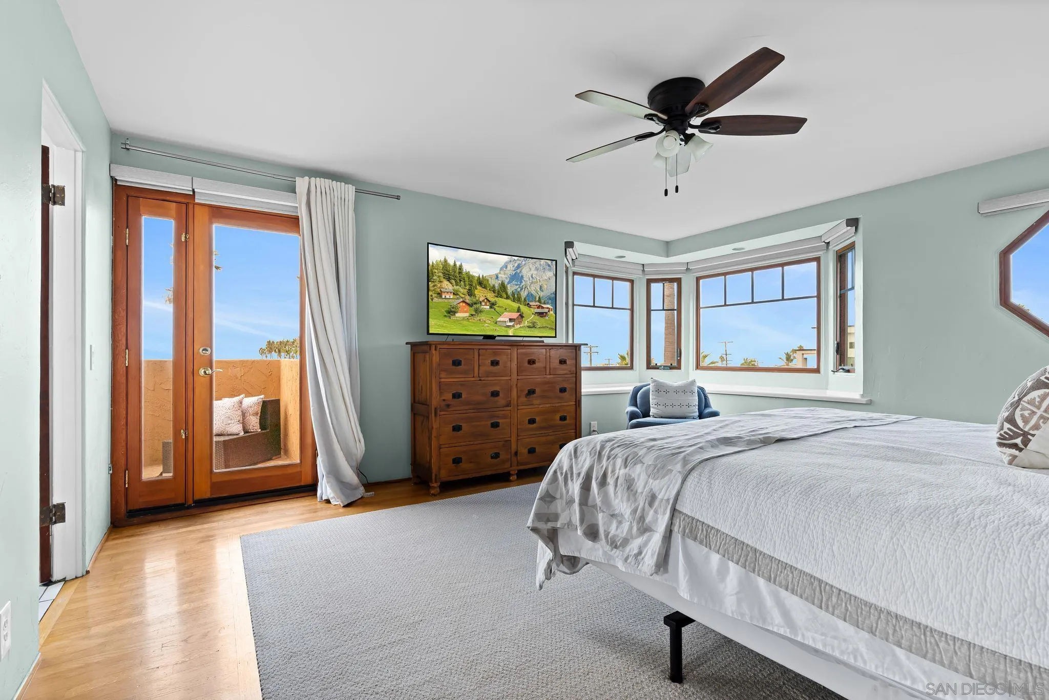 https://cdn.realtyfeed.com/cdn/127/250041652/e5fd84c38be1f738e60351ad5a7a5252.webp