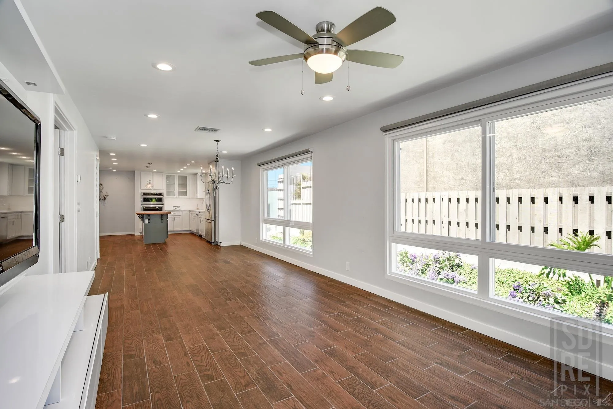 https://cdn.realtyfeed.com/cdn/127/250041654/0e0335836bfd3168d9dcc84d53c9a74b.webp