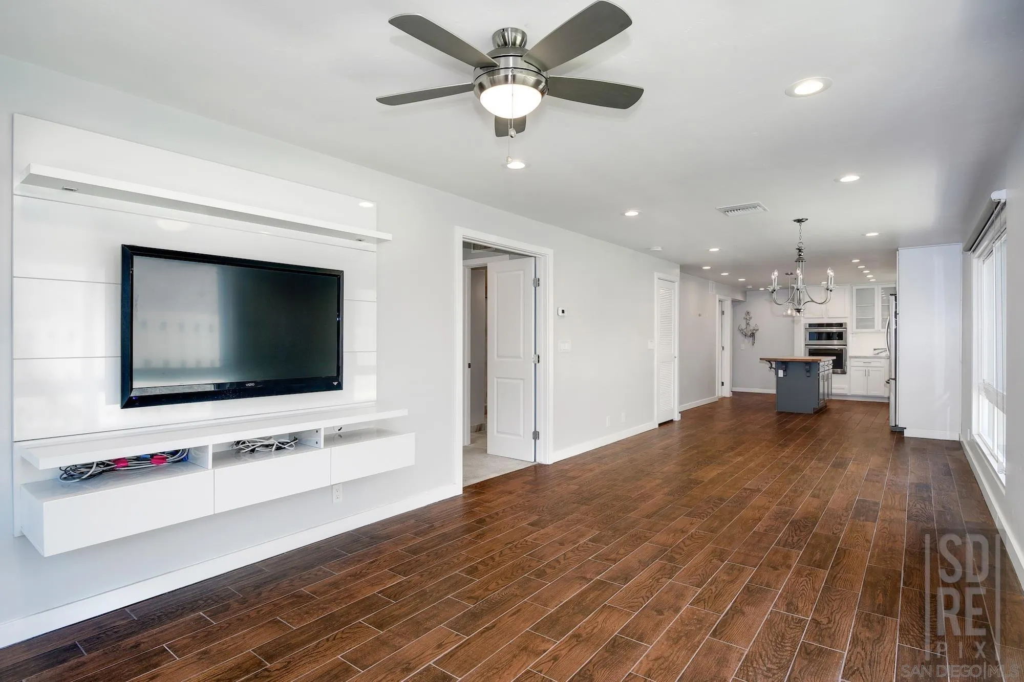 https://cdn.realtyfeed.com/cdn/127/250041654/2222a1d296635b0642b7f8ce1ce5b11c.webp