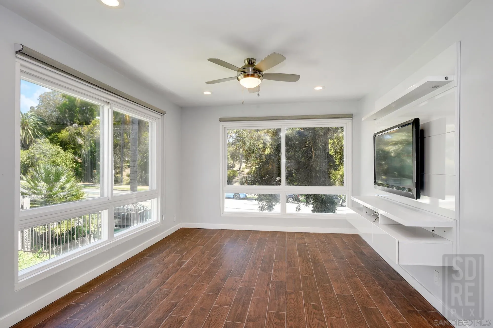 https://cdn.realtyfeed.com/cdn/127/250041654/69c1b897cc6ddeba13d18d96776d6eef.webp