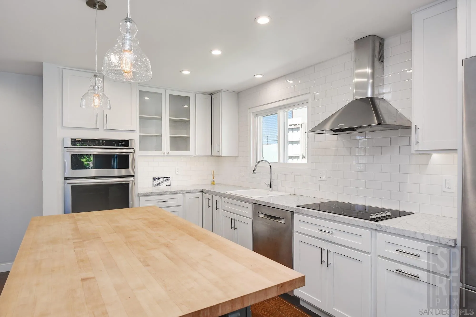 Photo #5: 250041654 Listing 