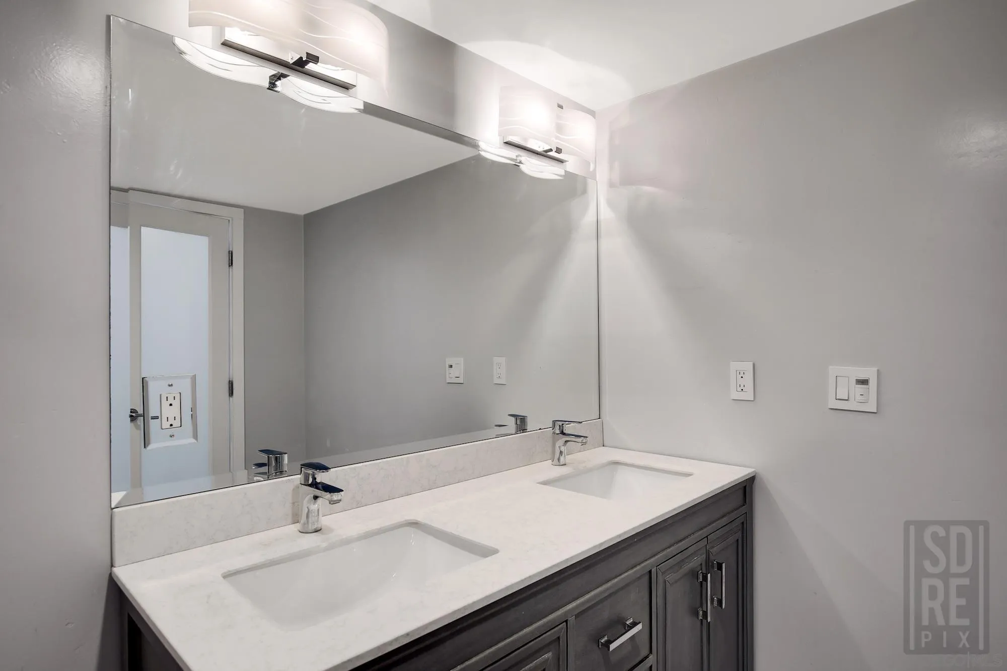 https://cdn.realtyfeed.com/cdn/127/250041654/c01d5f18612934b4cd5c32b212b5f279.webp