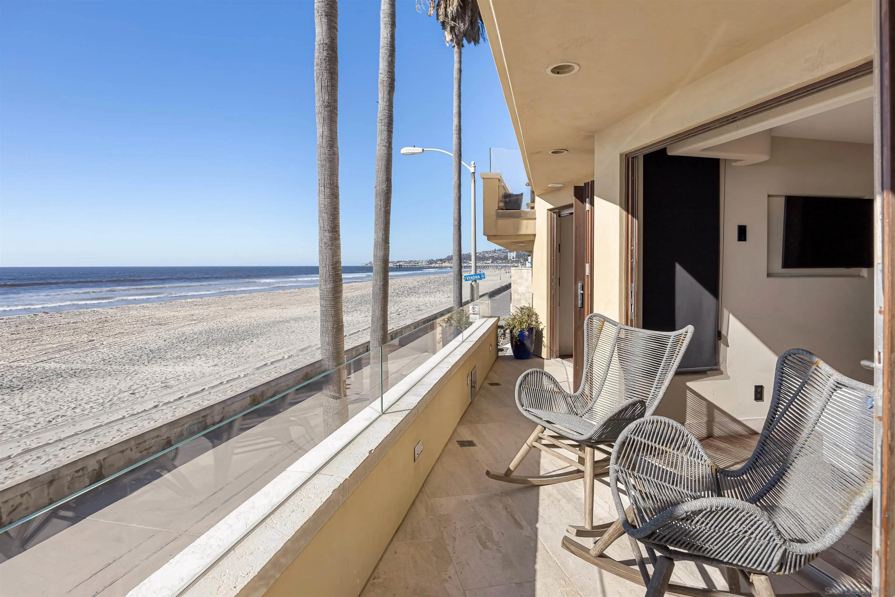 https://cdn.realtyfeed.com/cdn/127/250041658/dafd8d405b426fecc711217304642201.webp