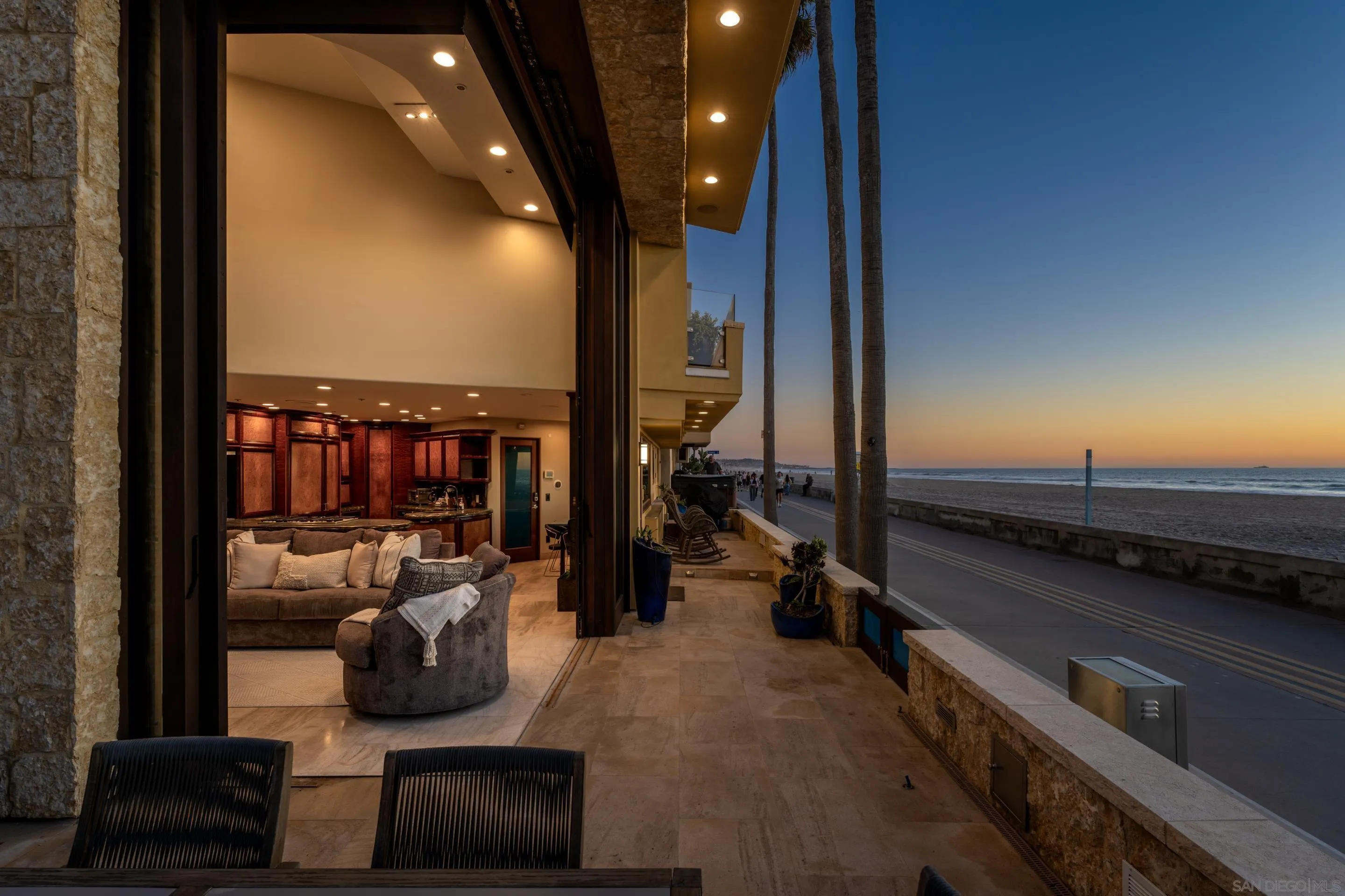 https://cdn.realtyfeed.com/cdn/127/250041658/fa89a4aa906719eb38c5882588dc7298.webp