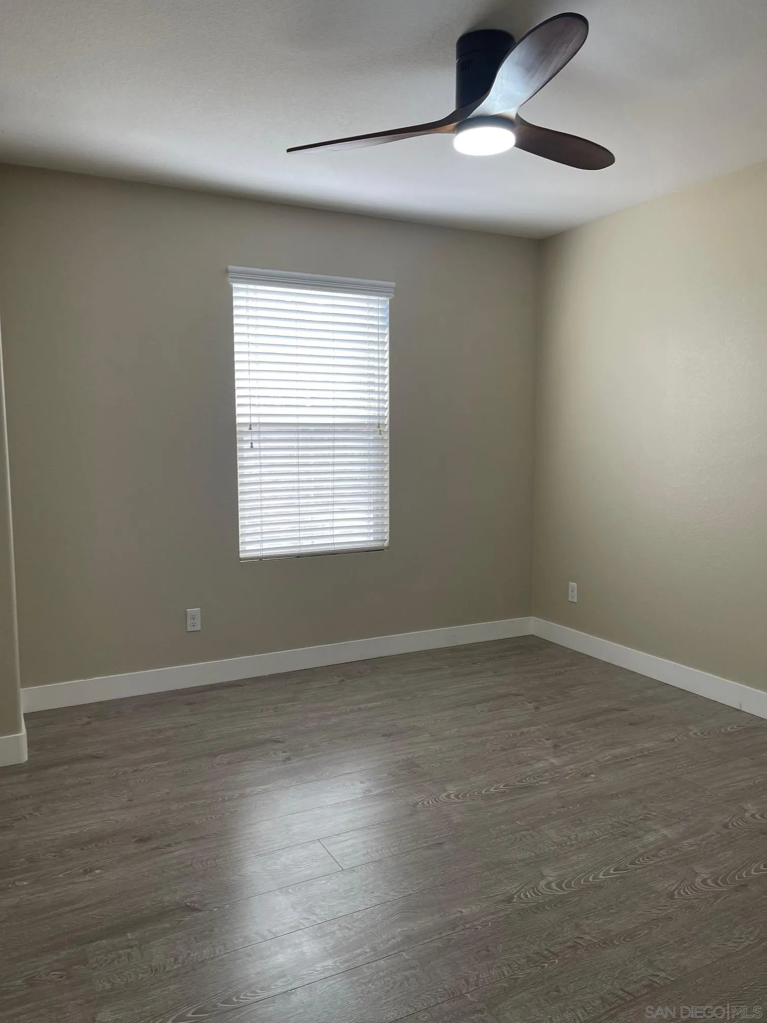 https://cdn.realtyfeed.com/cdn/127/250041660/b3a9613af32e05a09e8e67a025cddf48.webp