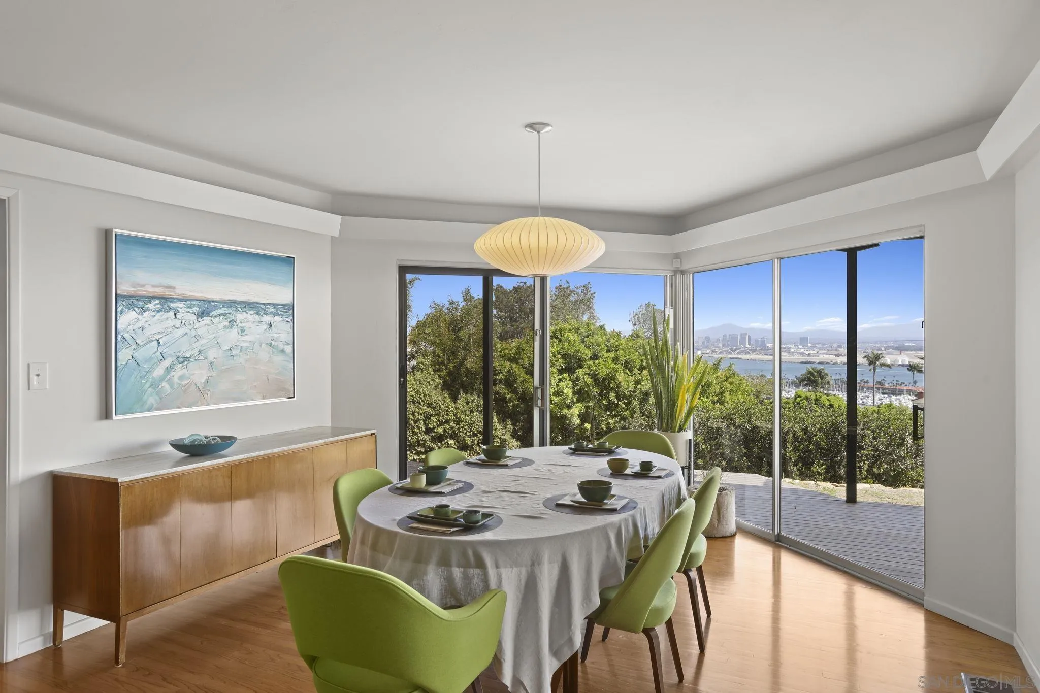 https://cdn.realtyfeed.com/cdn/127/250041663/0617903dbb8e6489ebc1120f79ec1bff.webp