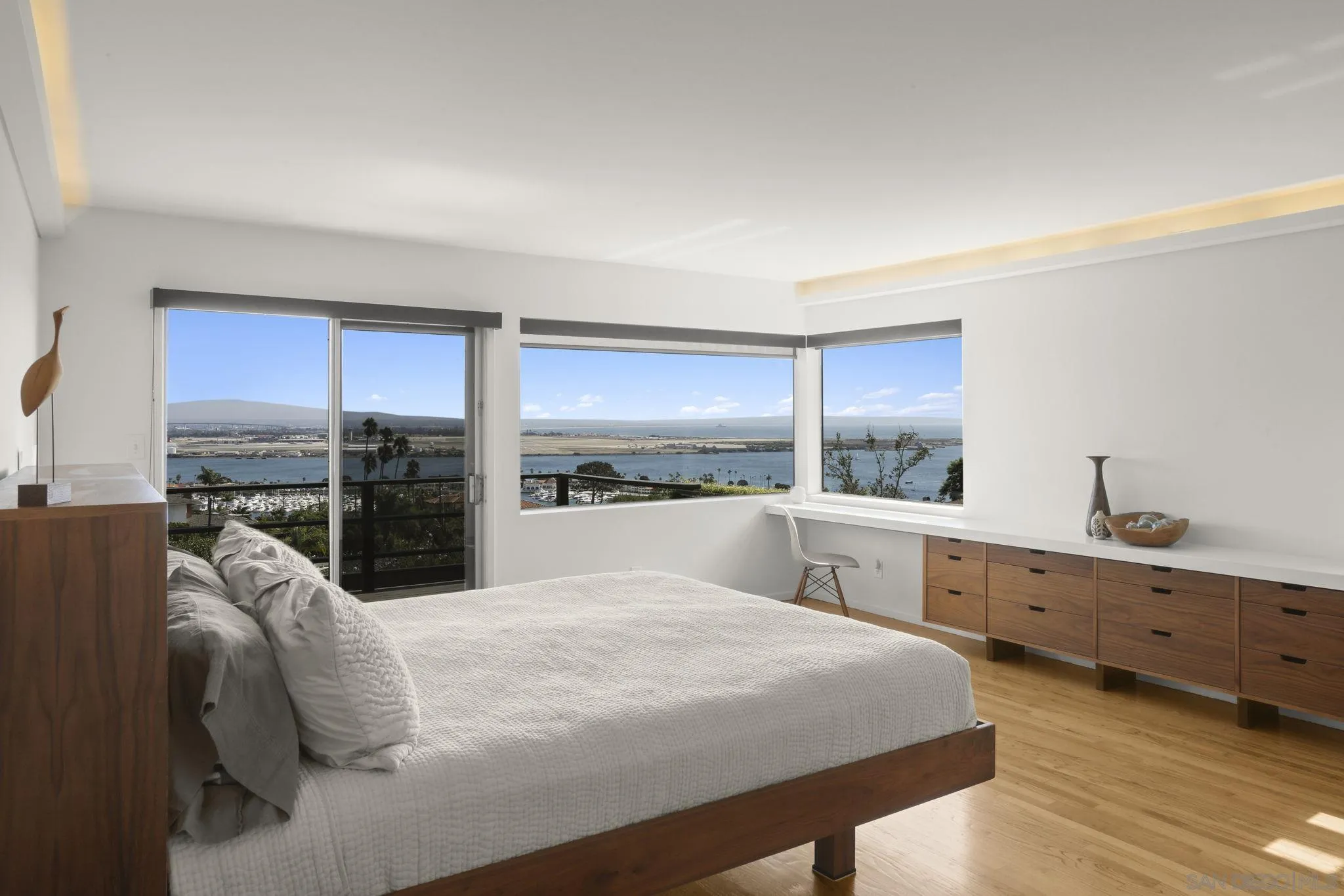 https://cdn.realtyfeed.com/cdn/127/250041663/c6c9e94bff995ad8c4c710f8f56baaf4.webp