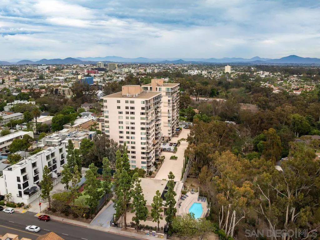 https://cdn.realtyfeed.com/cdn/127/250041668/671b4218292e89a511be2d8b59a313bb.webp