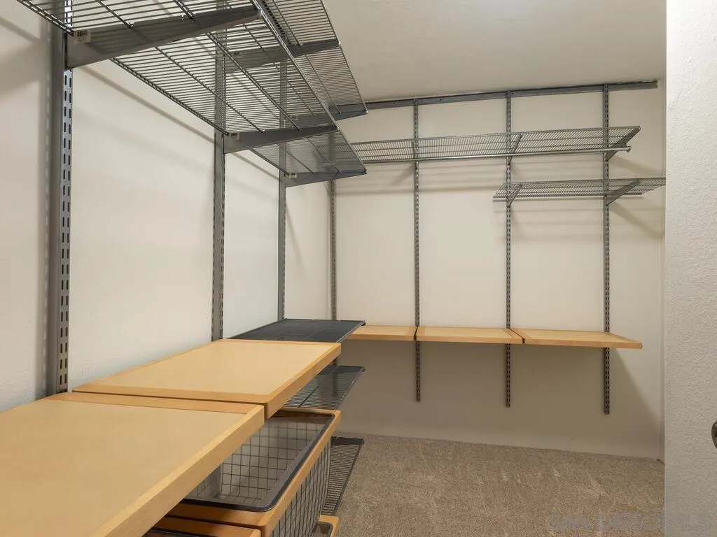 https://cdn.realtyfeed.com/cdn/127/250041668/7940c4ffb3142e959960e6c1e42419eb.webp