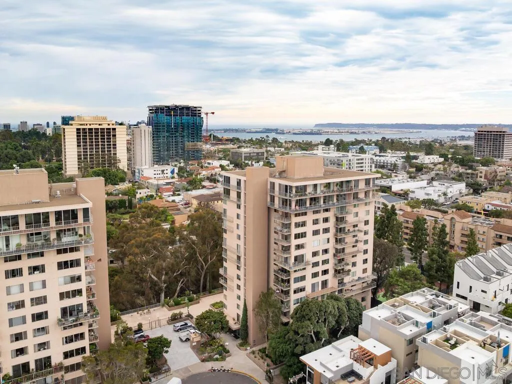 https://cdn.realtyfeed.com/cdn/127/250041668/7a4a73476f048ab95ced620c1b31f9c4.webp