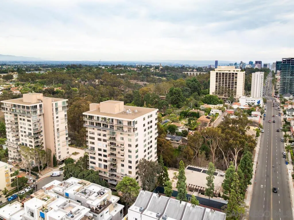 https://cdn.realtyfeed.com/cdn/127/250041668/99bba2d400f39910ee4c9b9eb4c1c99c.webp