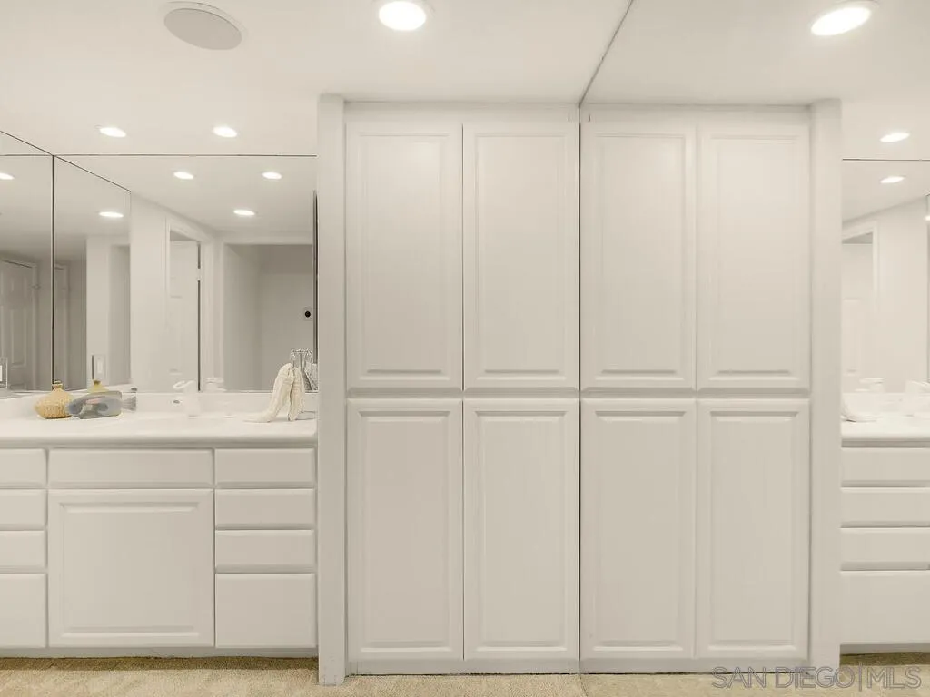 https://cdn.realtyfeed.com/cdn/127/250041668/fb16f70cc17cde6aa65e7ff33515d5d0.webp