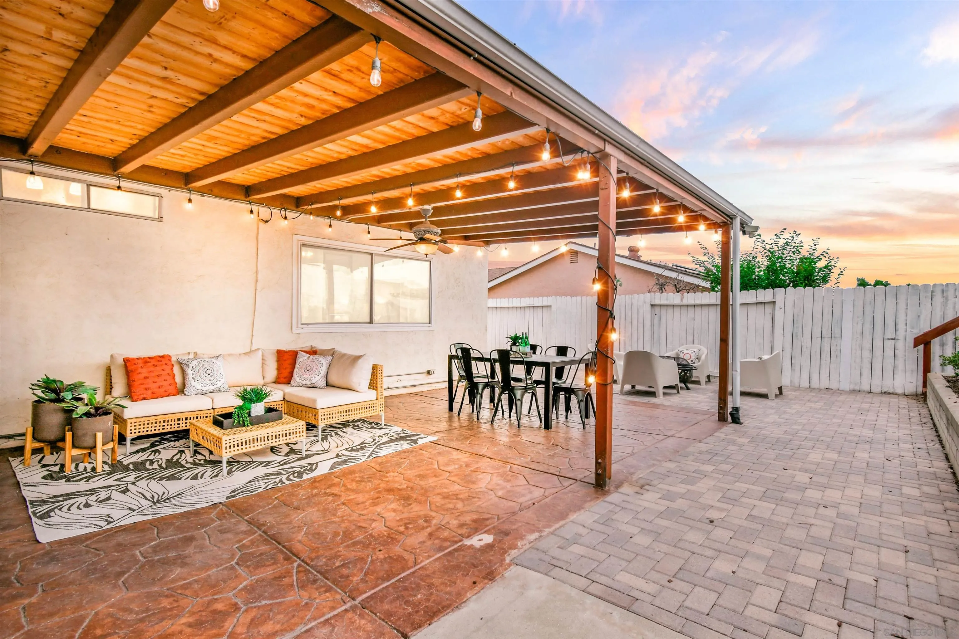 https://cdn.realtyfeed.com/cdn/127/250041672/3a1b5ba726b2b1f67e82608c325dcb8b.webp