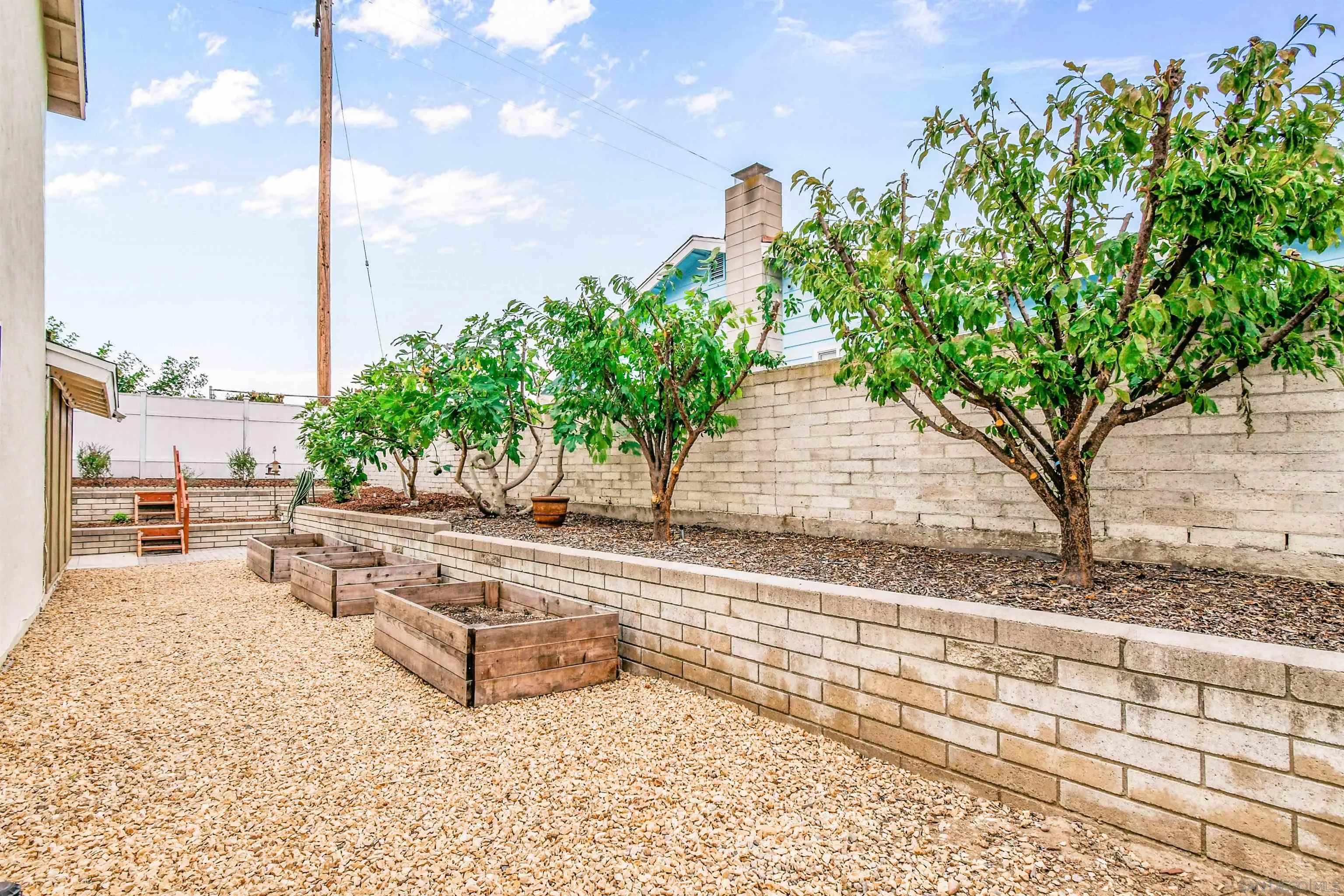 https://cdn.realtyfeed.com/cdn/127/250041672/6801208b9be73b07b4cce4aaa63733fe.webp