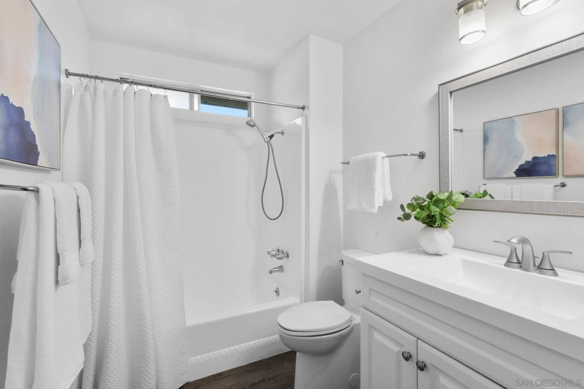 https://cdn.realtyfeed.com/cdn/127/250041672/ae6845a1eba3b8ae03f31e31f147b06b.webp