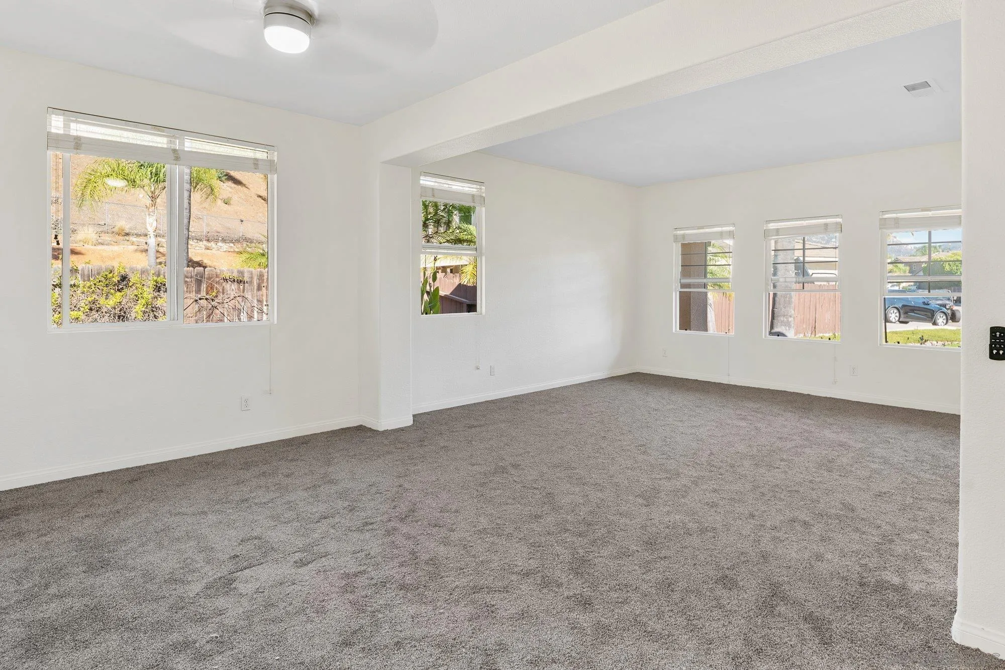 https://cdn.realtyfeed.com/cdn/127/250041673/19b7e8e88143f6a622b89c9a30b1b7dc.webp