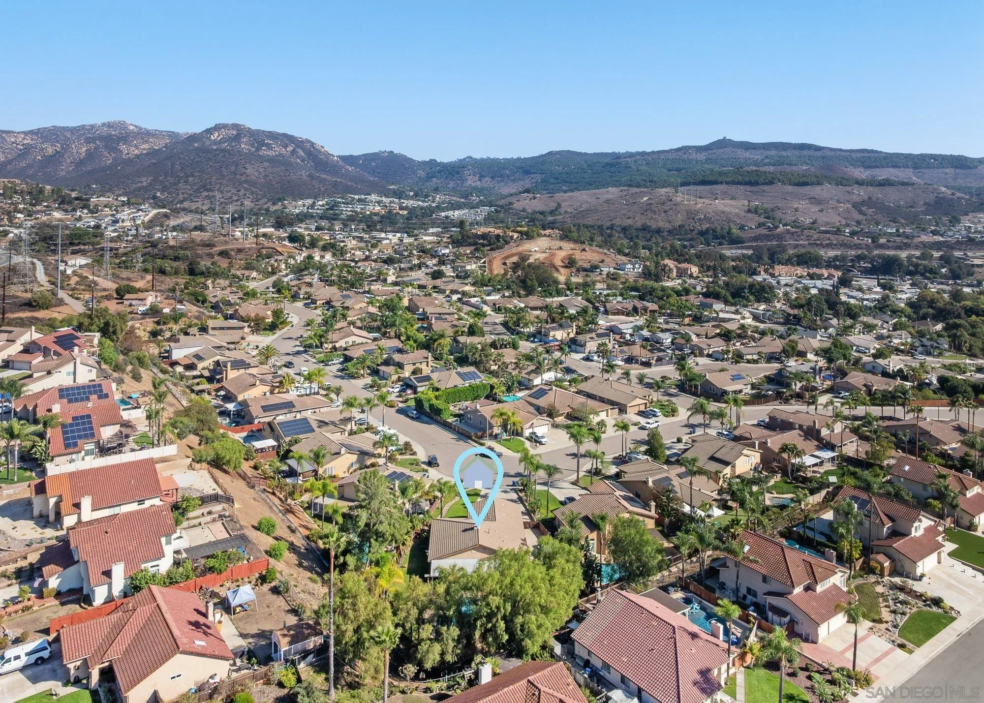 https://cdn.realtyfeed.com/cdn/127/250041673/2c7f3091f73e57578a5e05f2c0655b03.webp