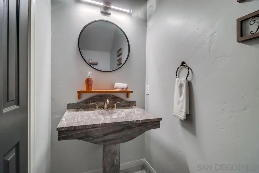 https://cdn.realtyfeed.com/cdn/127/250041674/0fe4d7fb76dfa8cf8b9580ef77270f72.webp
