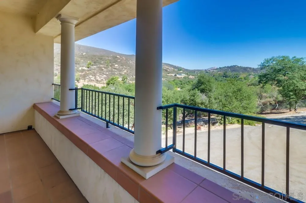 https://cdn.realtyfeed.com/cdn/127/250041674/442619b4de4b086fc6edf512a3cea22c.webp