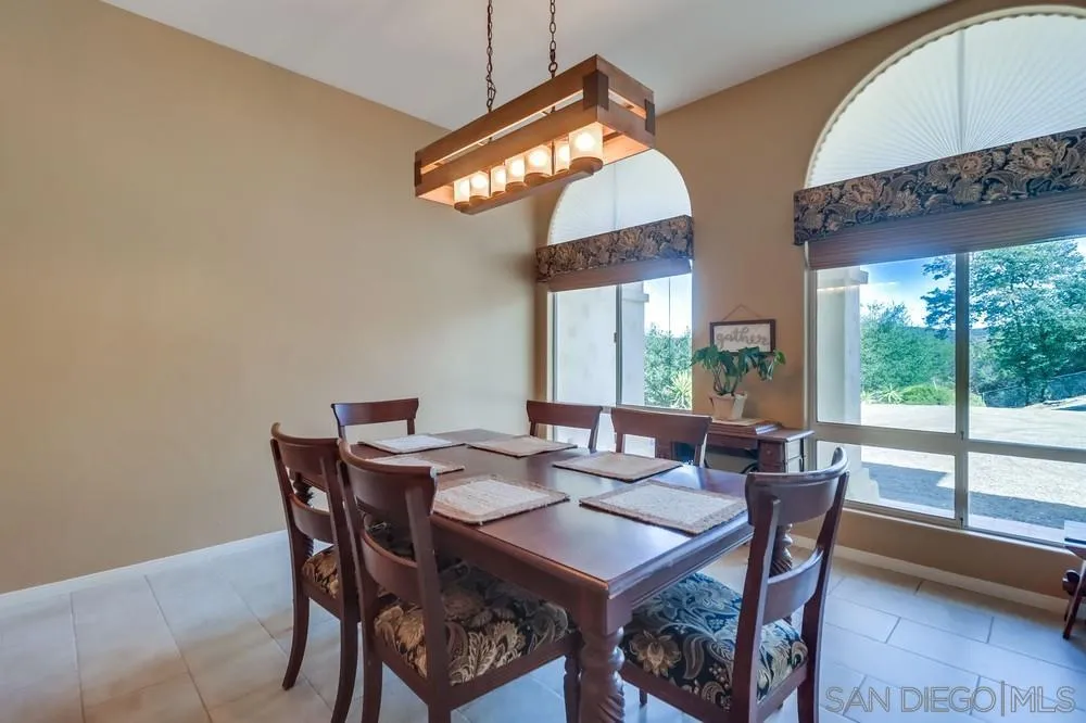 https://cdn.realtyfeed.com/cdn/127/250041674/6b2f858482512d839ab4a7e94d1df9e3.webp