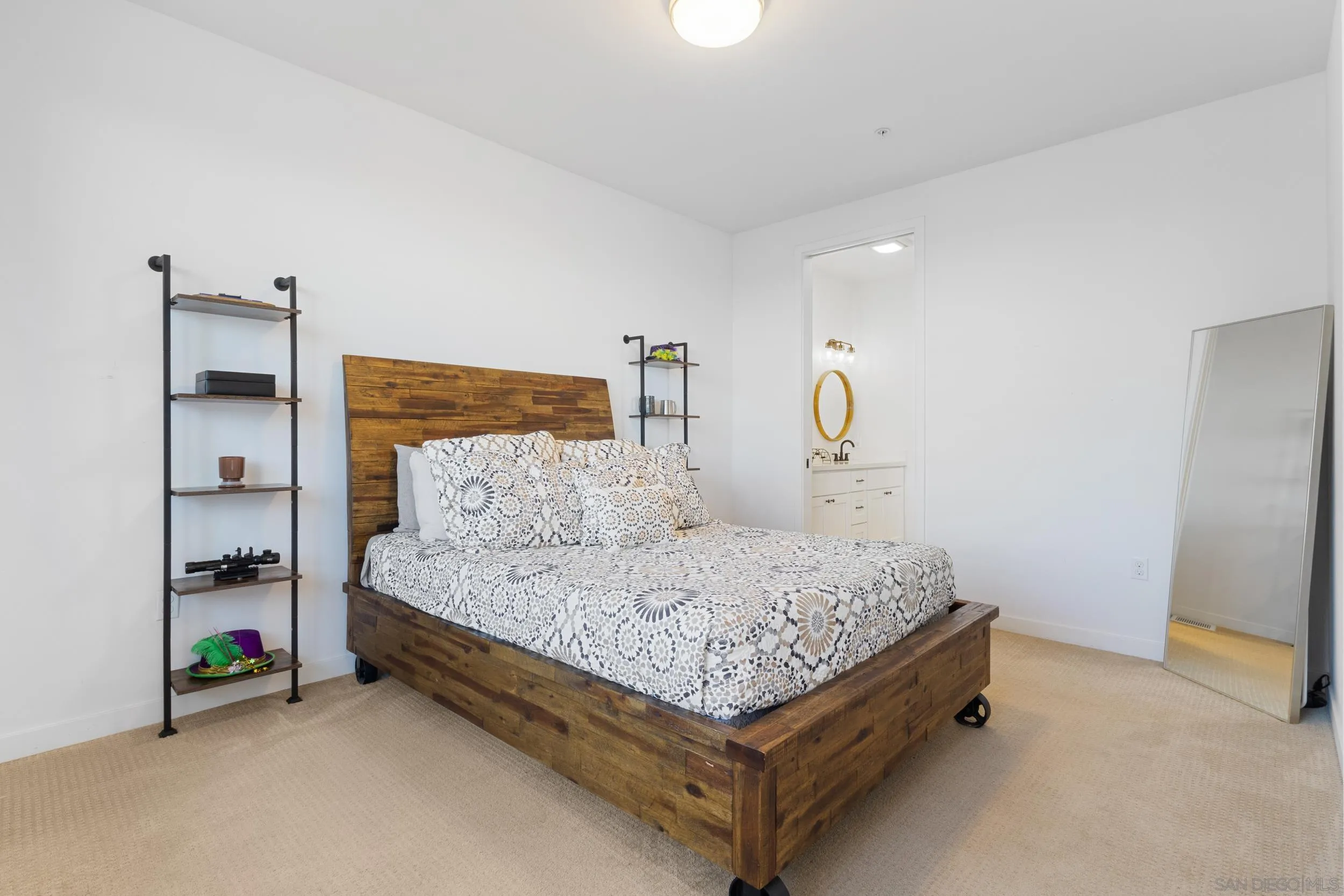 https://cdn.realtyfeed.com/cdn/127/250041675/cabf861e2b681eb52b2dc15f9c89858d.webp