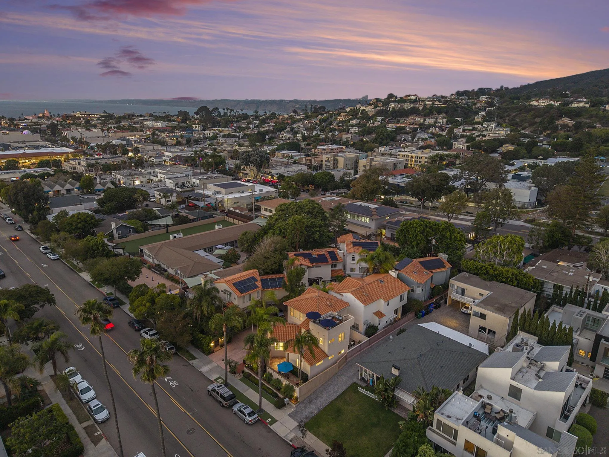 https://cdn.realtyfeed.com/cdn/127/250041676/713abbe0ee1038d5a90a9f3e0b83087d.webp